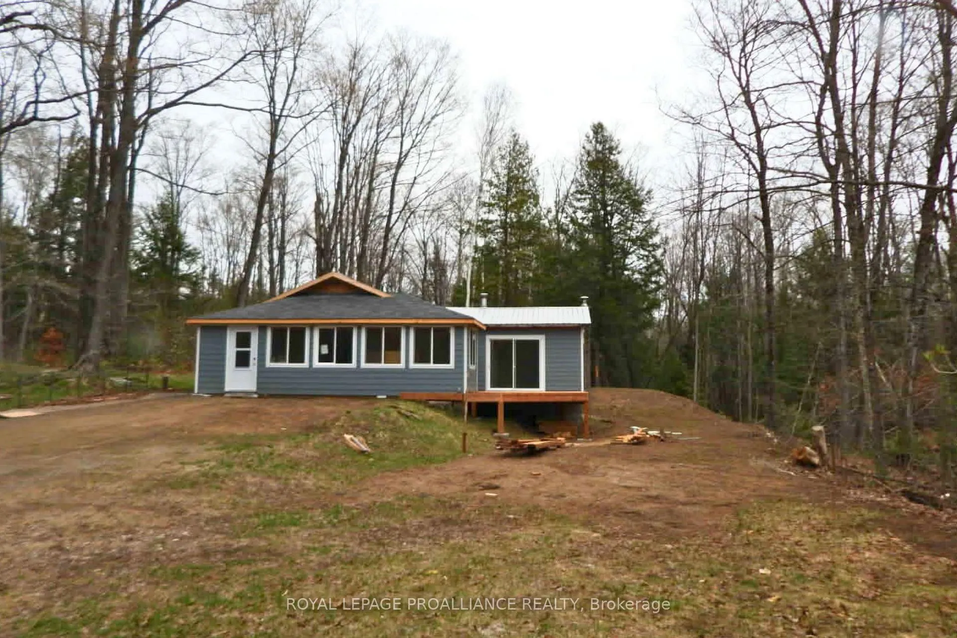 Photo 13 of 1049 South Road, Frontenac, Frontenac North — HOMEH