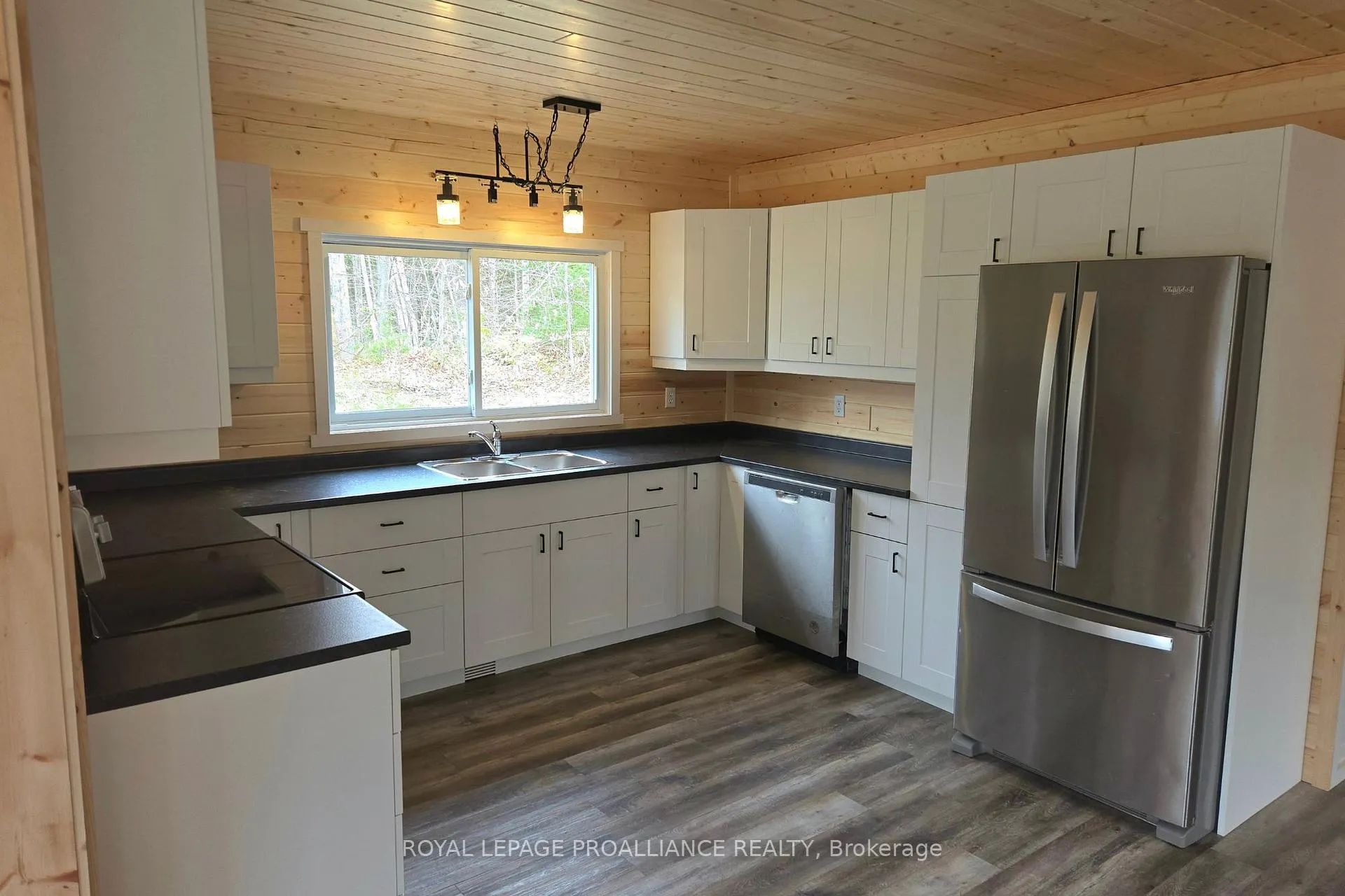 Photo 2 of 1049 South Road, Frontenac, Frontenac North — HOMEH