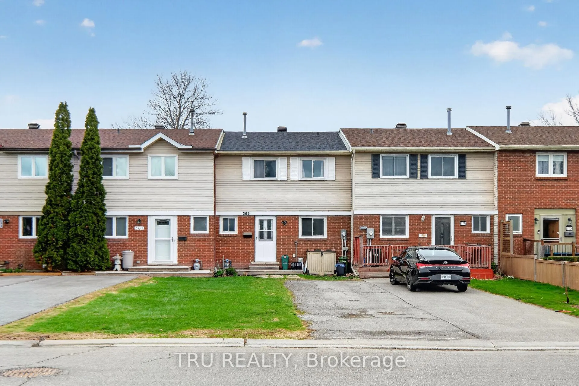 Front of 369 Mockingbird Drive