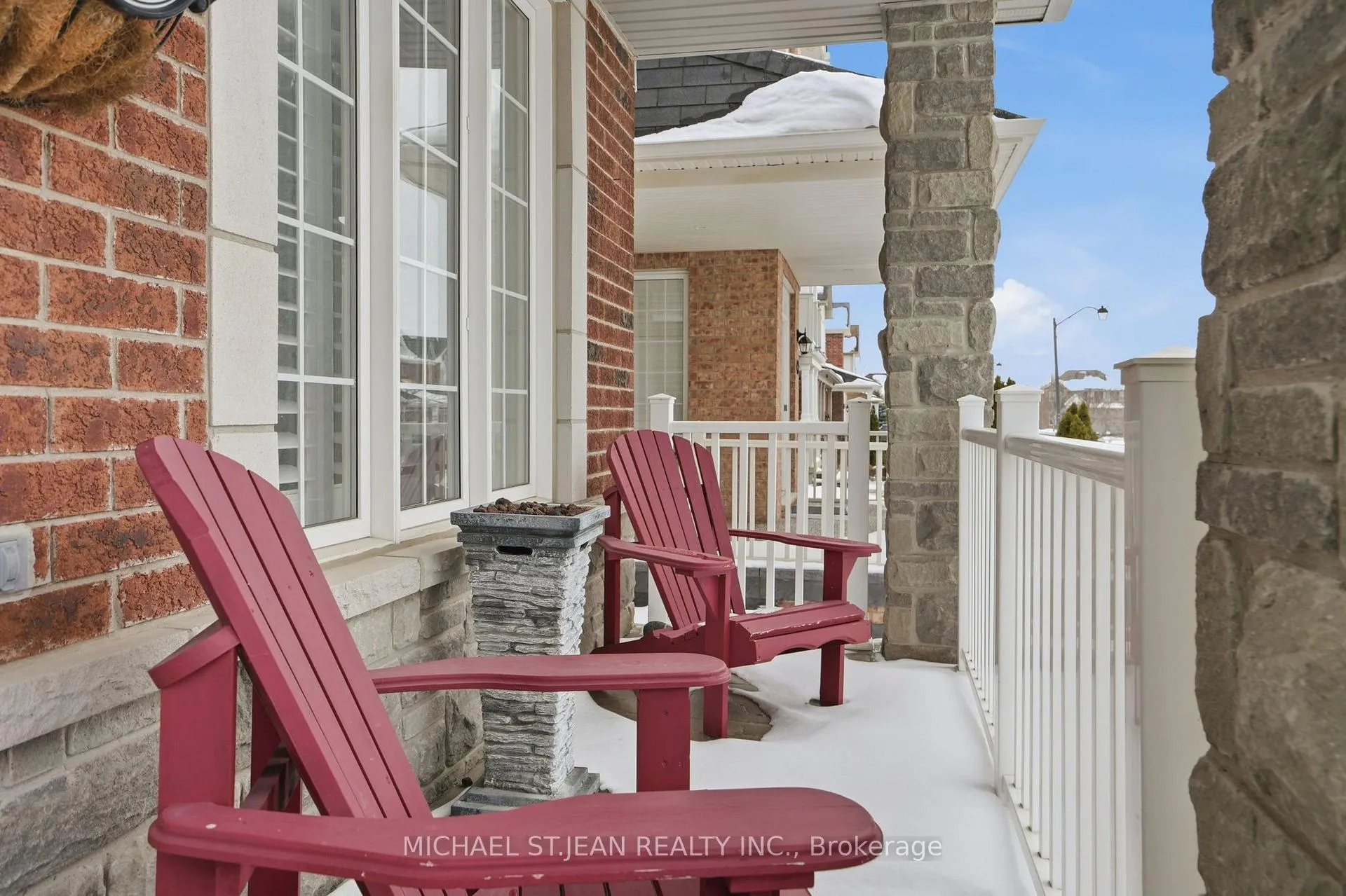 Photo 5 of 63 Fowler Drive, Hamilton, Binbrook — HOMEH