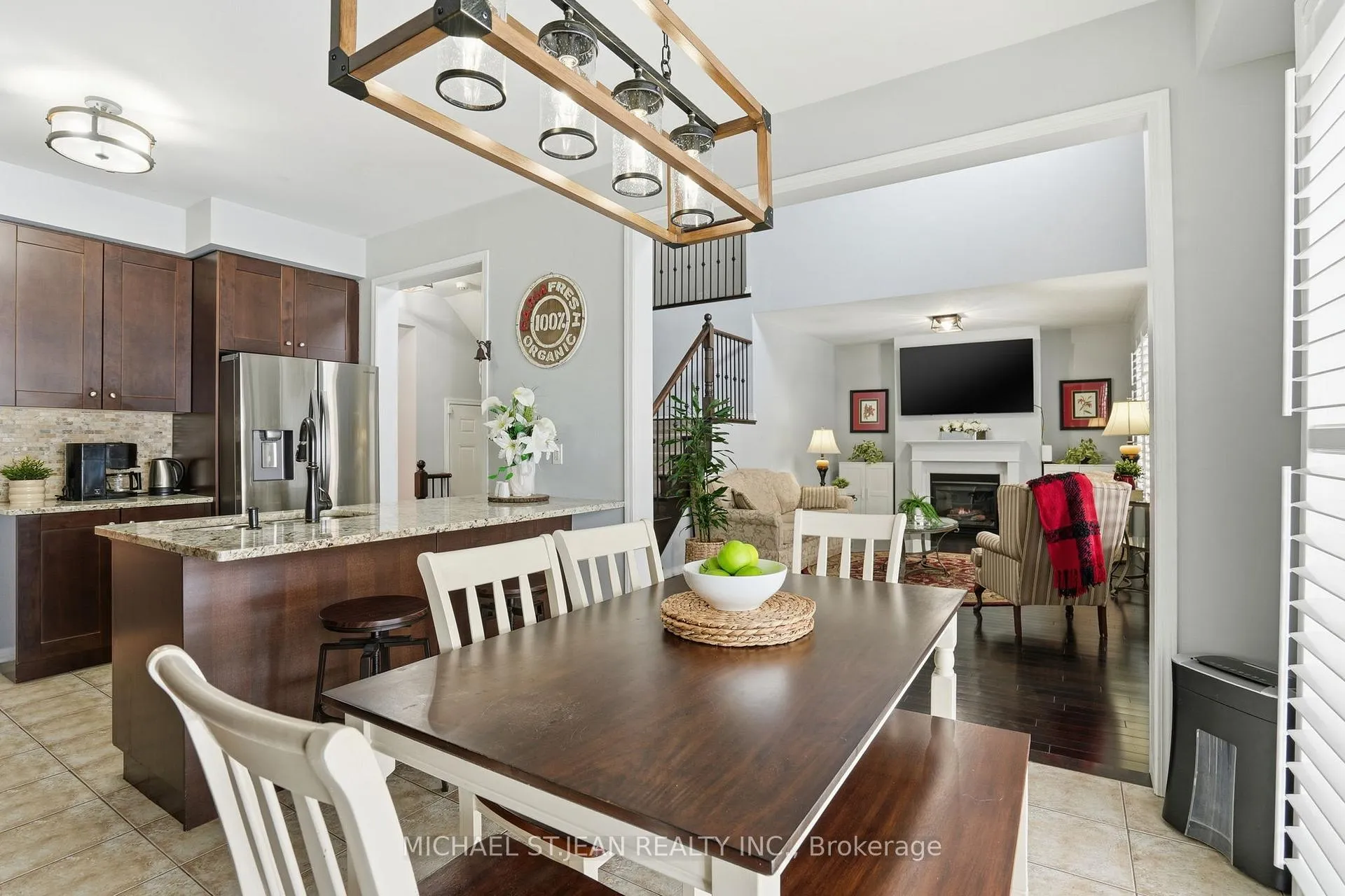Photo 18 of 63 Fowler Drive, Hamilton, Binbrook — HOMEH