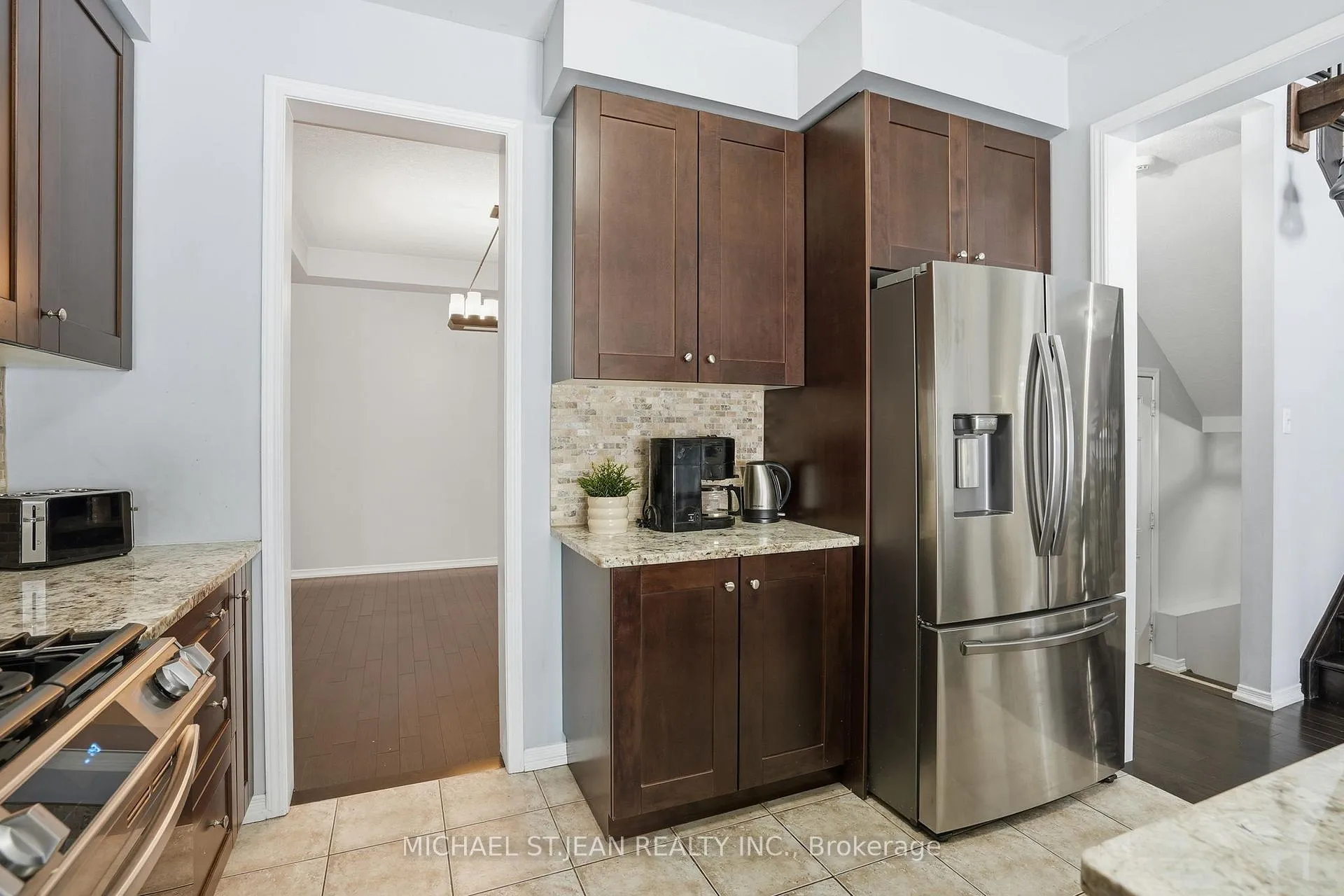 Photo 22 of 63 Fowler Drive, Hamilton, Binbrook — HOMEH