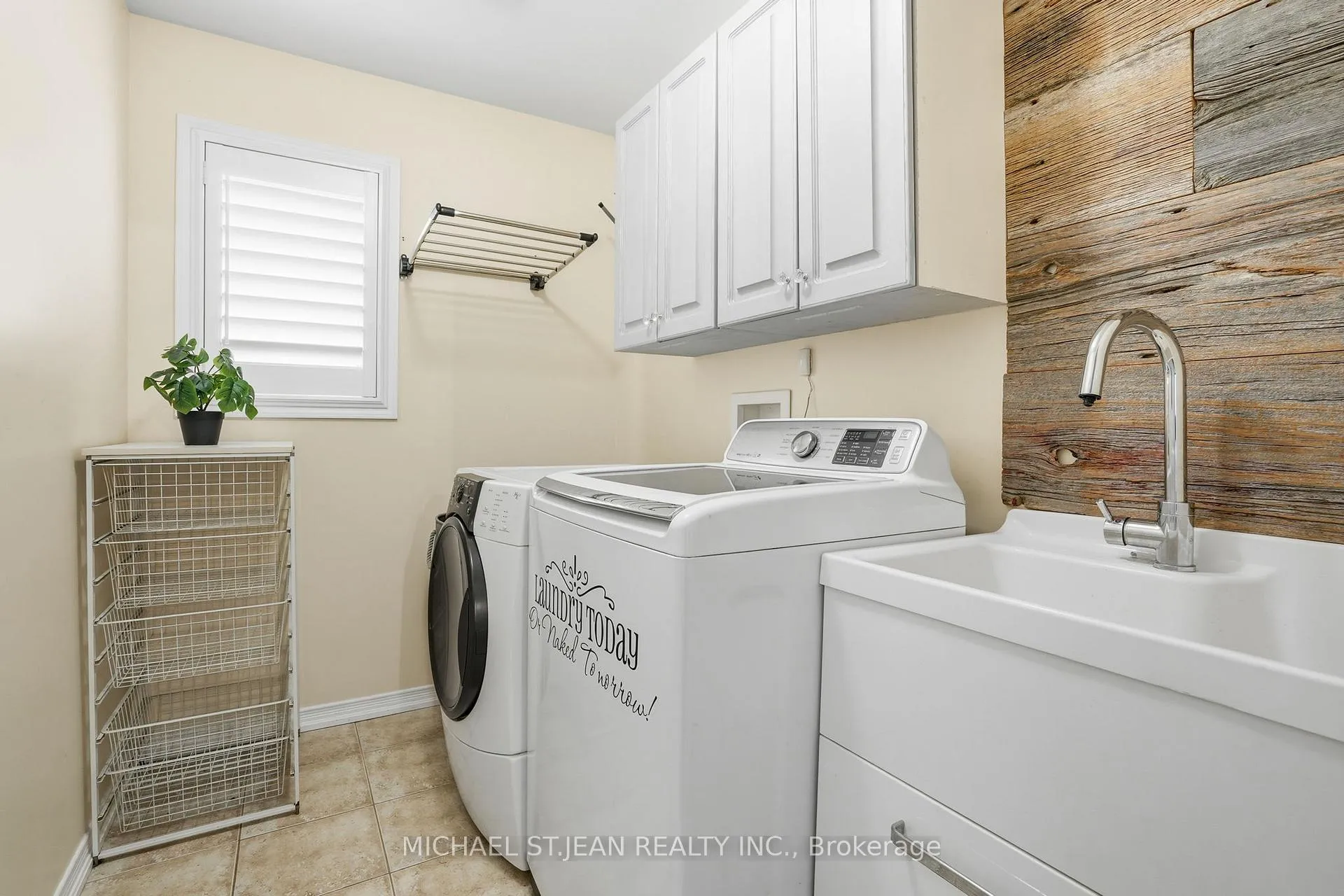 Photo 27 of 63 Fowler Drive, Hamilton, Binbrook — HOMEH