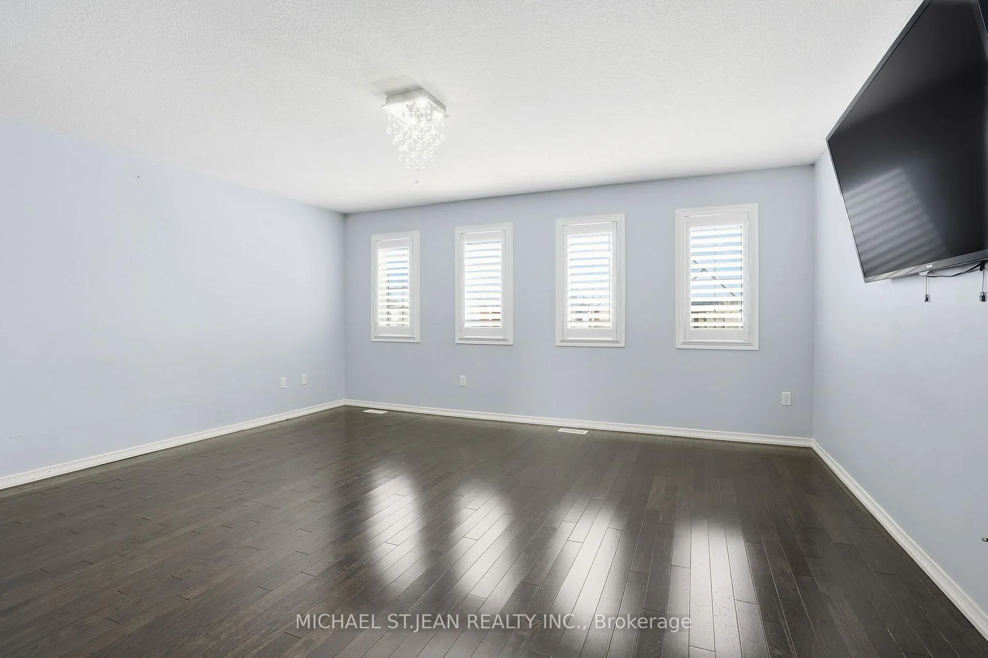Photo 29 of 63 Fowler Drive, Hamilton, Binbrook — HOMEH