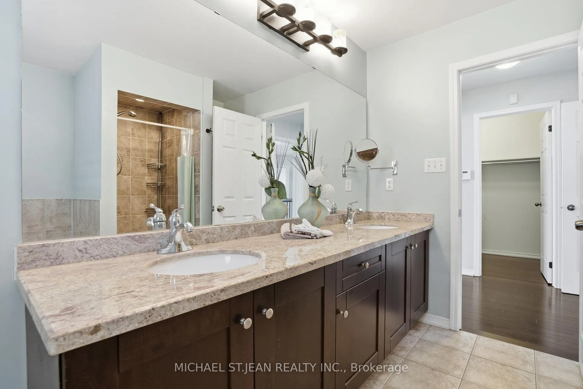 Photo 33 of 63 Fowler Drive, Hamilton, Binbrook — HOMEH