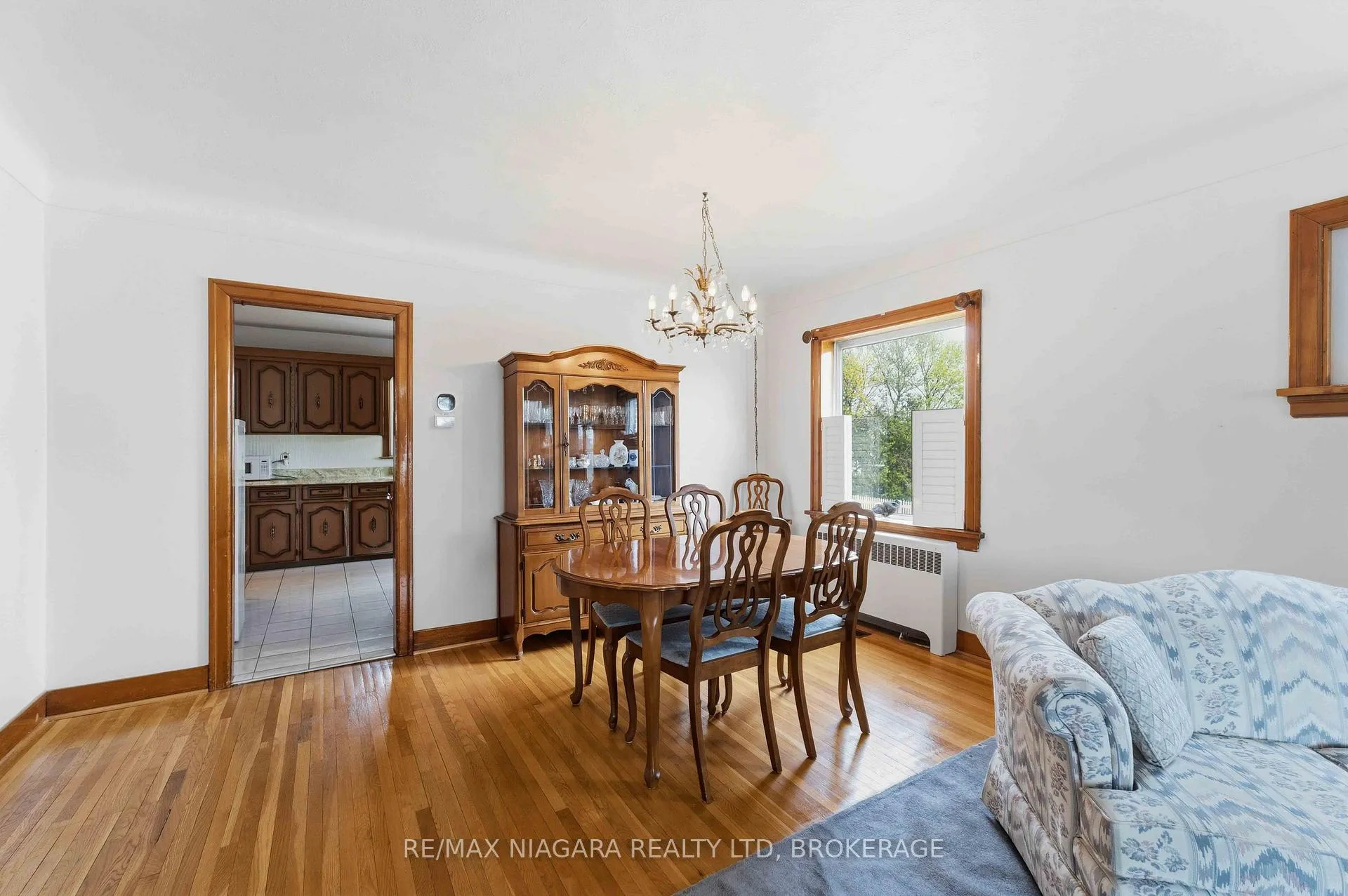 Photo 11 of 5737 Lowell Avenue, Niagara Falls, Hospital — HOMEH
