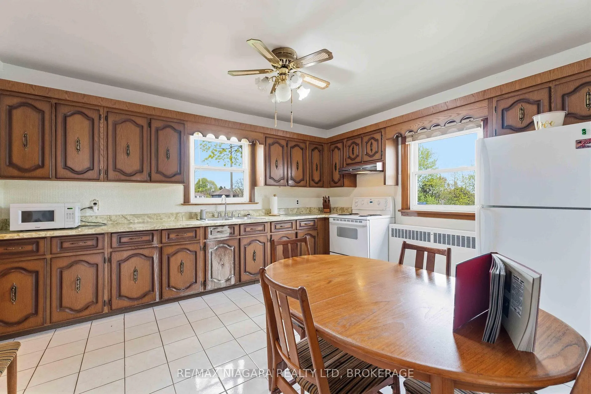 Photo 15 of 5737 Lowell Avenue, Niagara Falls, Hospital — HOMEH