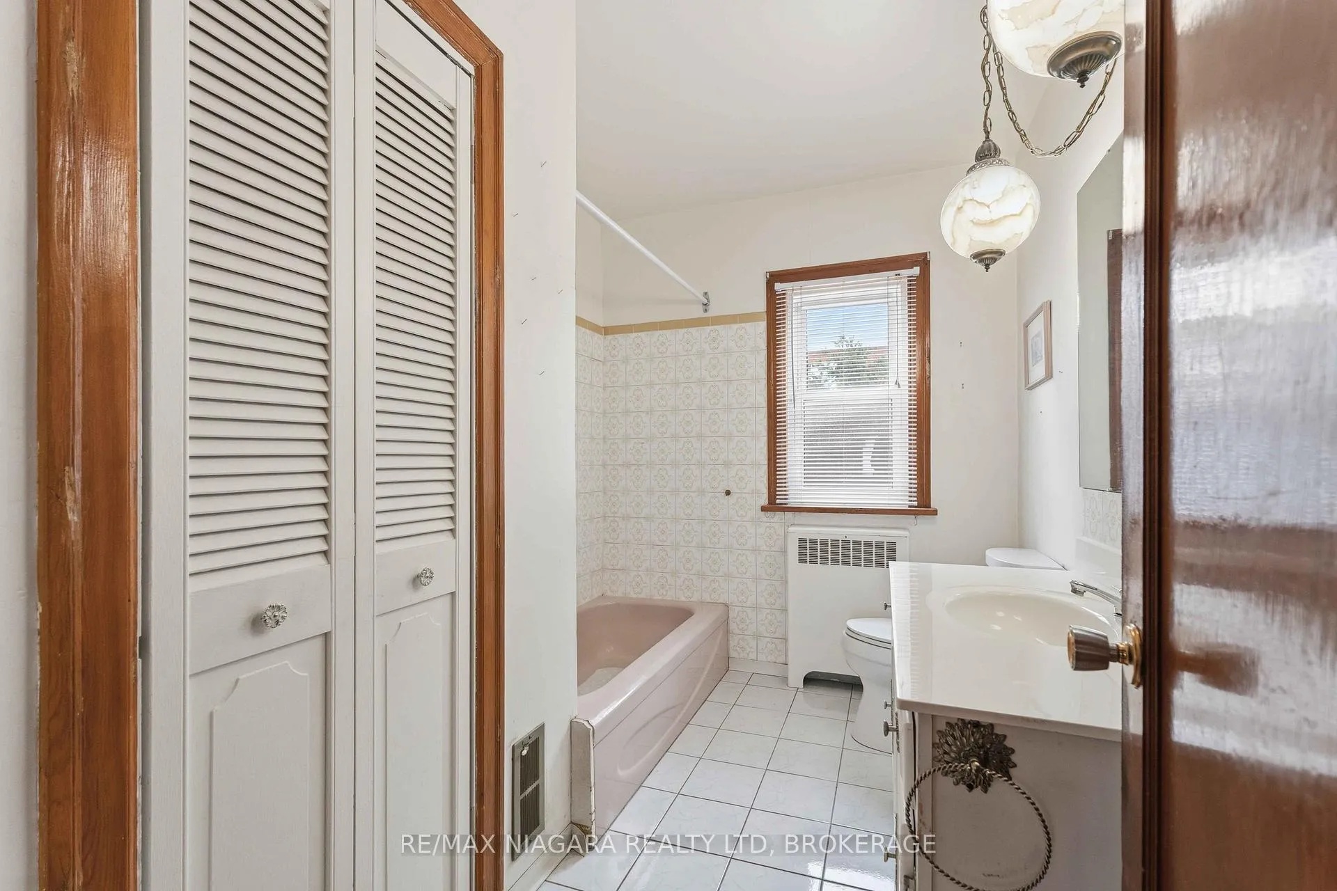 Photo 20 of 5737 Lowell Avenue, Niagara Falls, Hospital — HOMEH