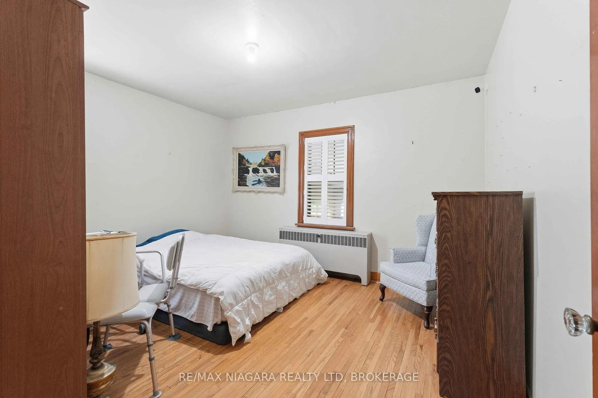Photo 21 of 5737 Lowell Avenue, Niagara Falls, Hospital — HOMEH