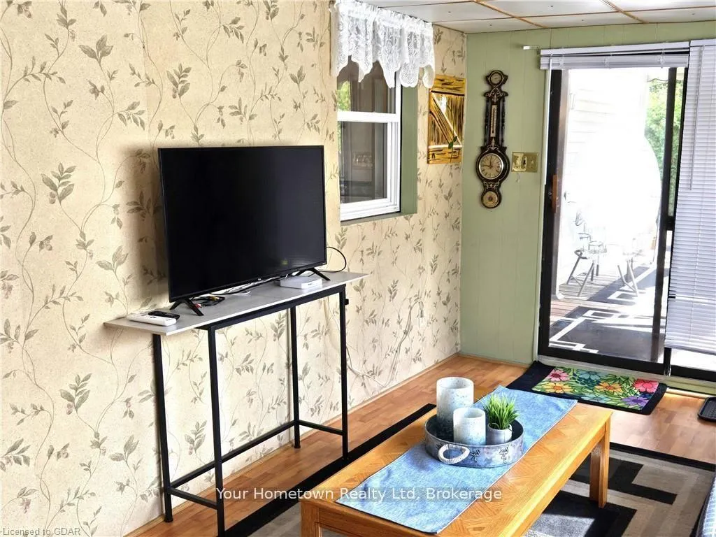 Photo 7 of 204 Beach Road, Centre Wellington, Rural Centre Wellington East — HOMEH