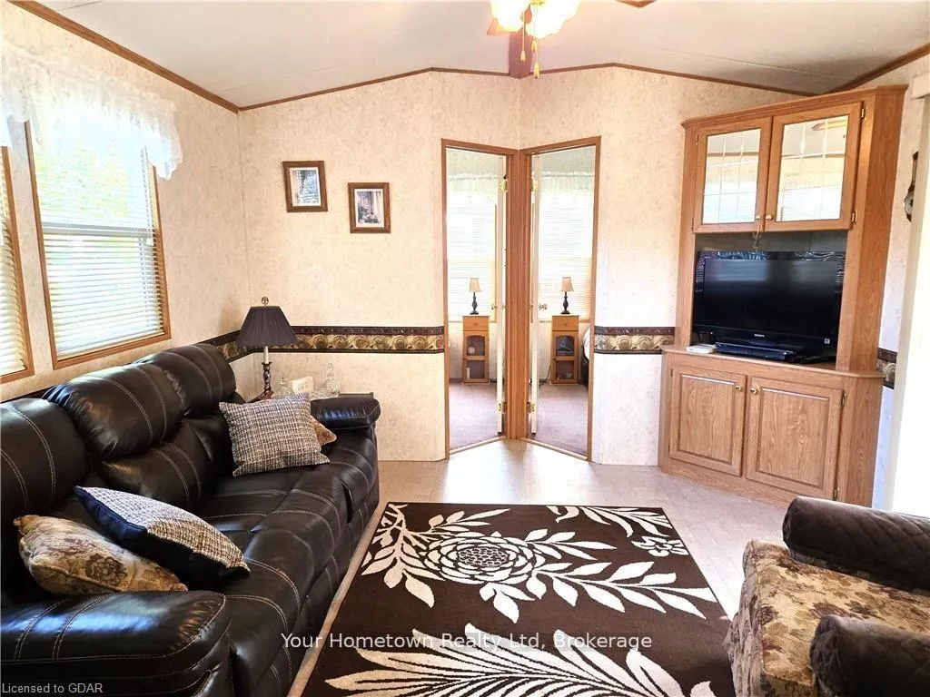 Photo 8 of 204 Beach Road, Centre Wellington, Rural Centre Wellington East — HOMEH