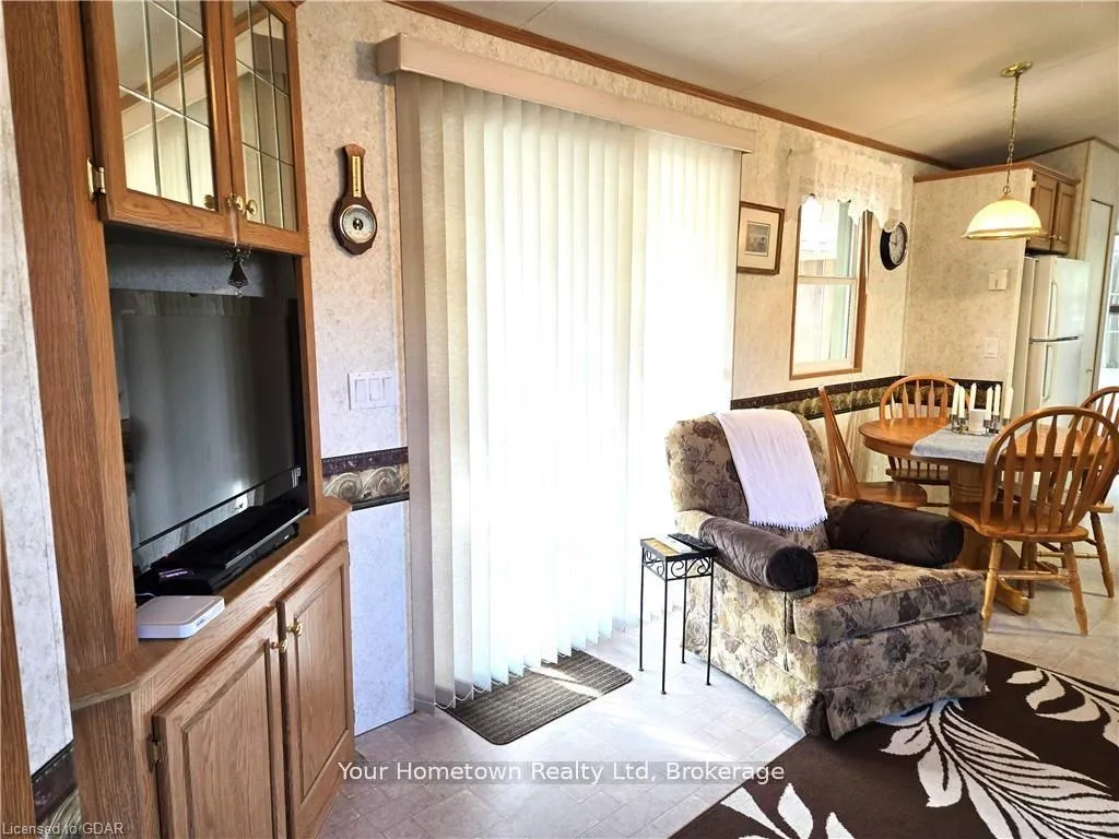 Photo 10 of 204 Beach Road, Centre Wellington, Rural Centre Wellington East — HOMEH