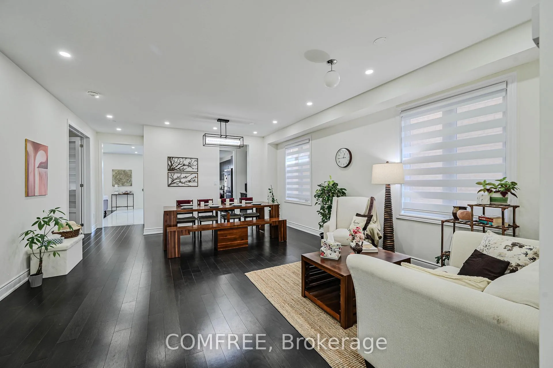 Photo 7 of 25 Lost Canyon Way, Brampton, Credit Valley — HOMEH