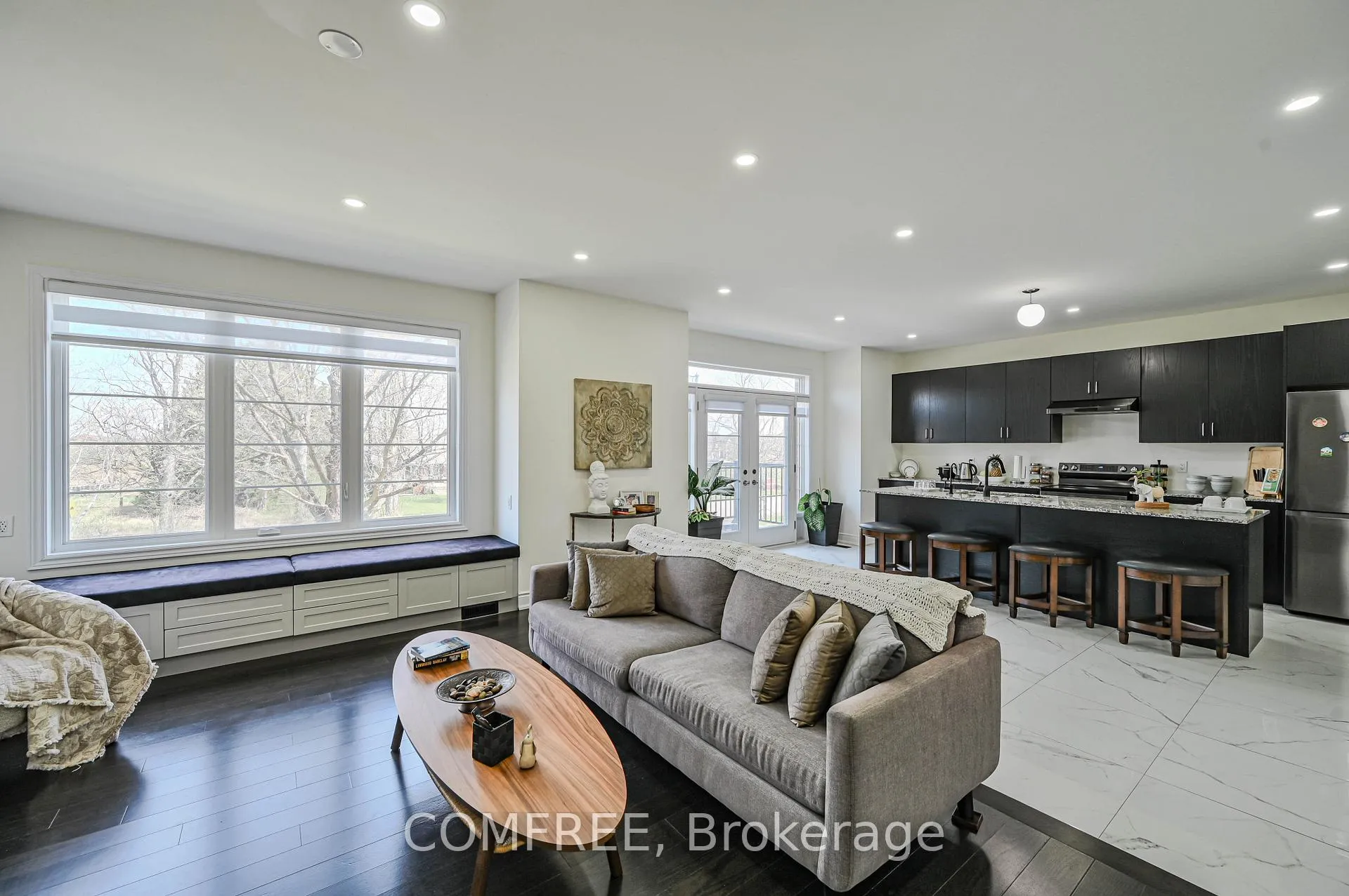 Photo 15 of 25 Lost Canyon Way, Brampton, Credit Valley — HOMEH