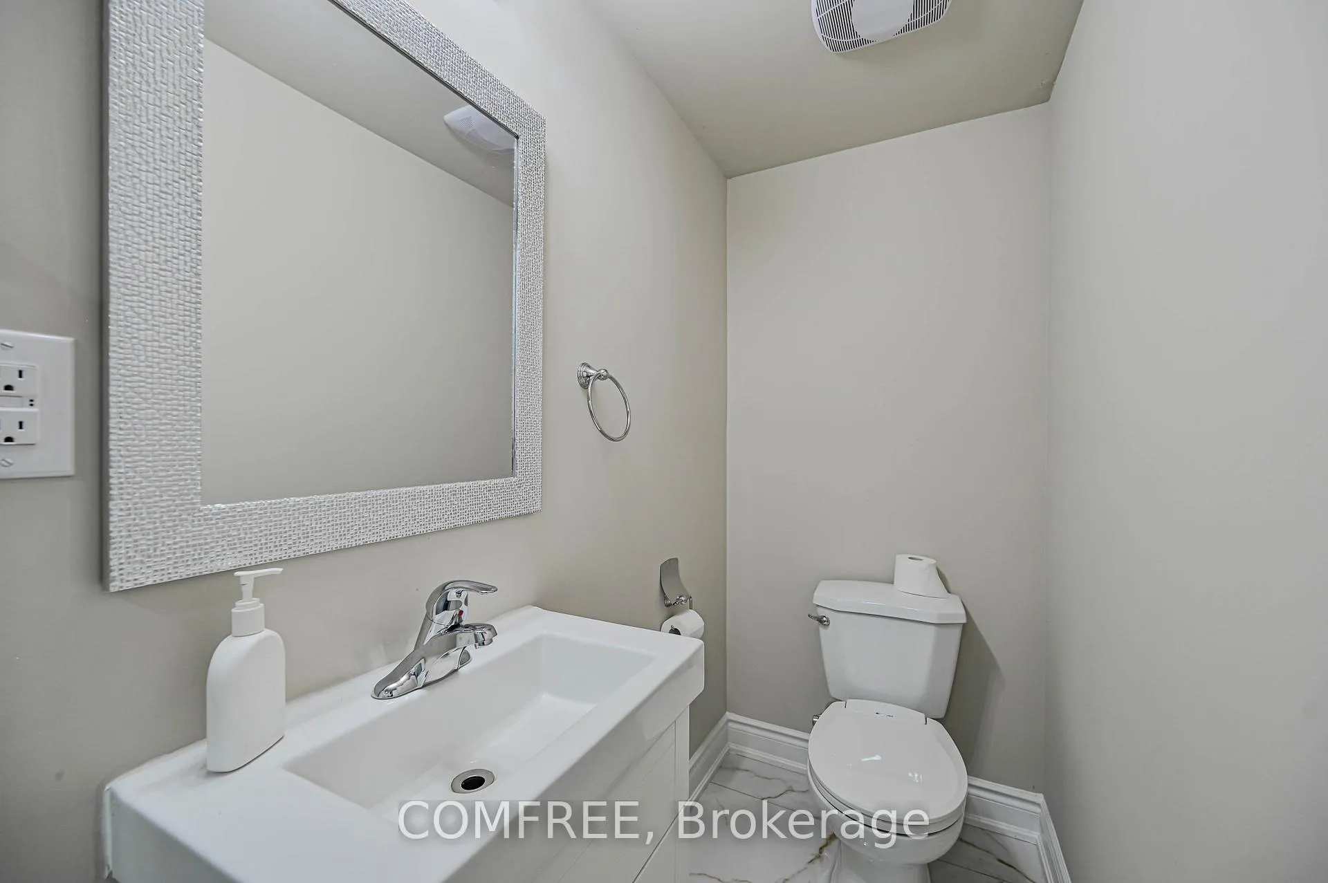 Photo 38 of 25 Lost Canyon Way, Brampton, Credit Valley — HOMEH