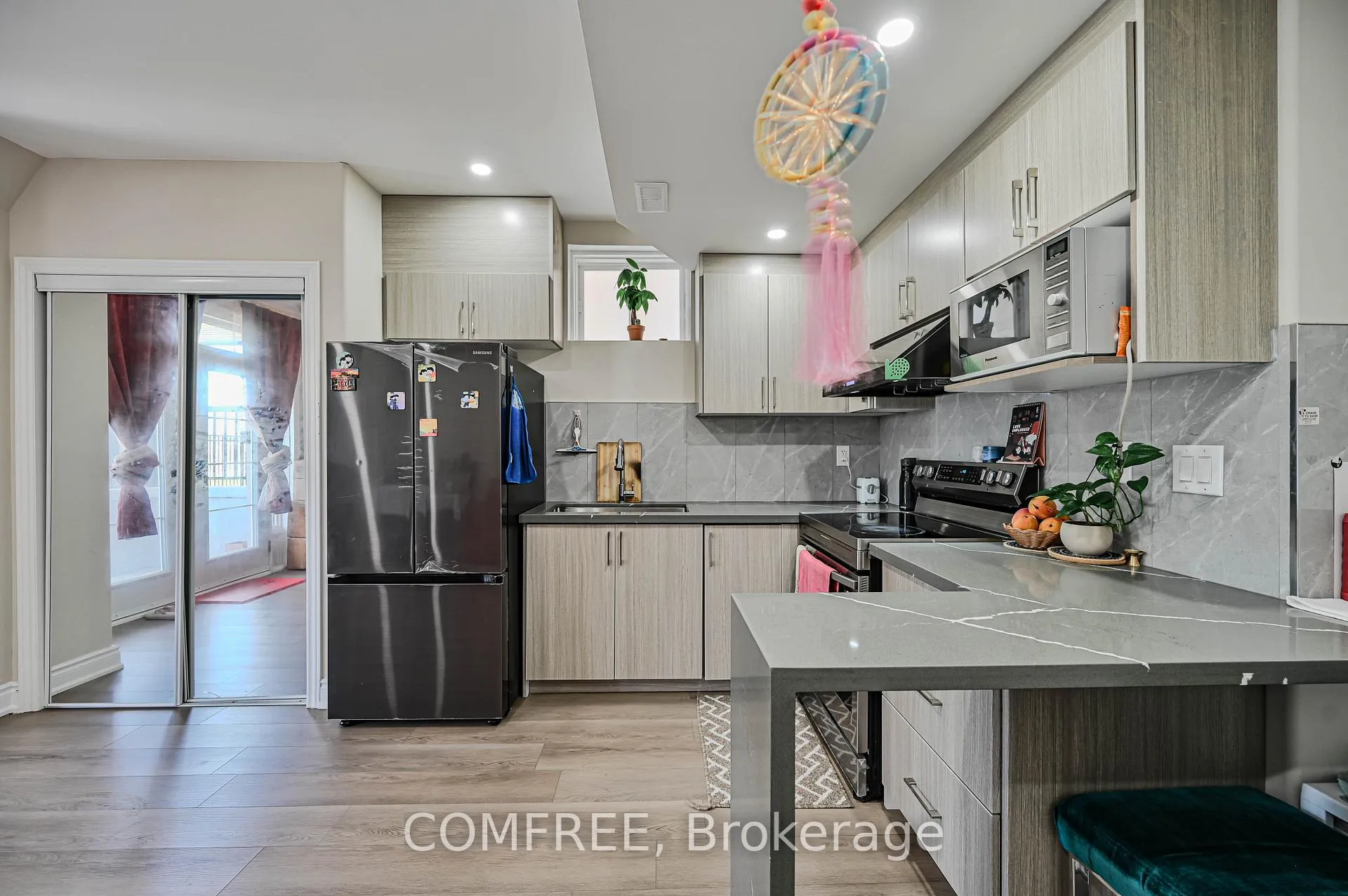 Photo 44 of 25 Lost Canyon Way, Brampton, Credit Valley — HOMEH