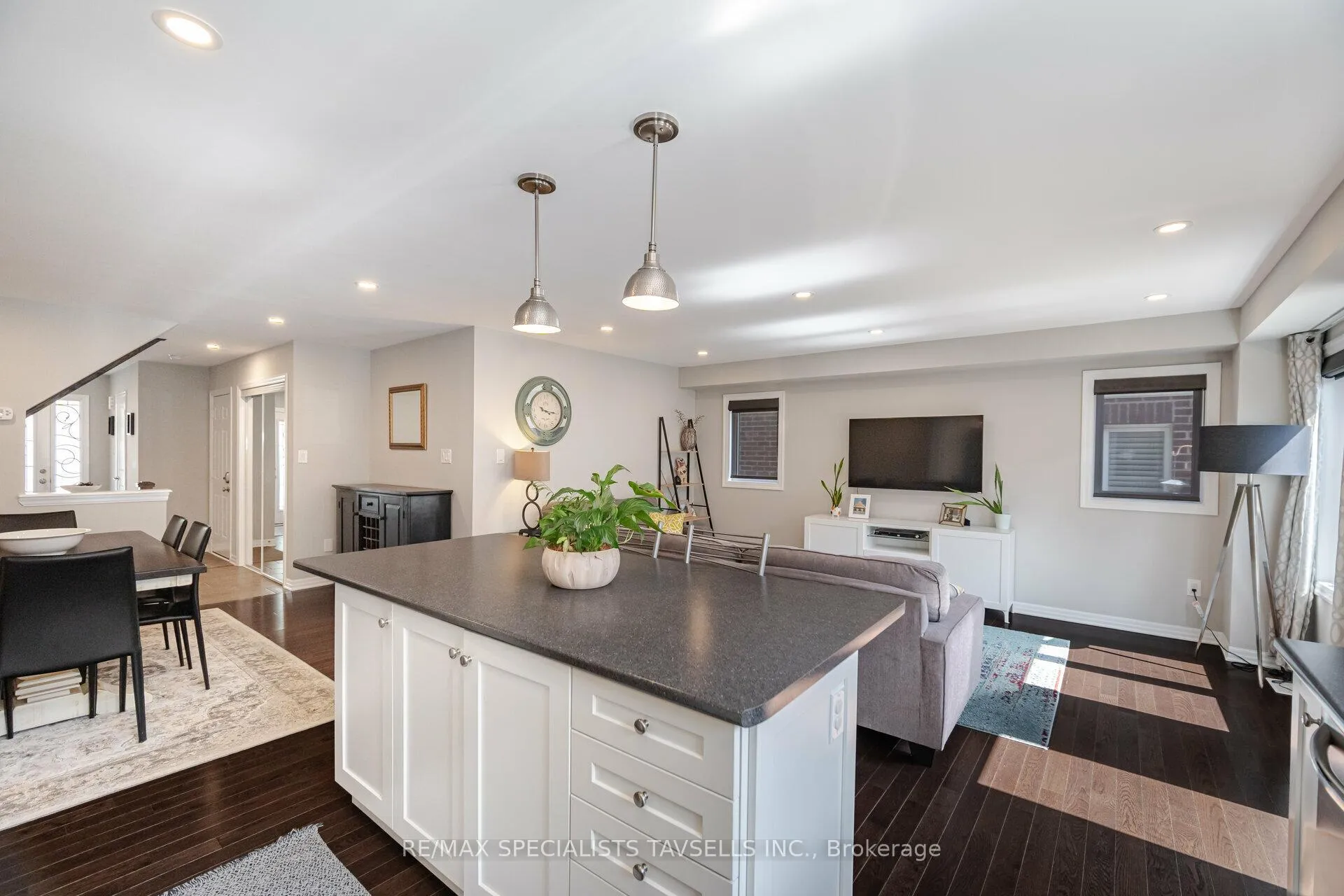 Photo 14 of 13 Lothbury Drive, Brampton, Northwest Brampton — HOMEH