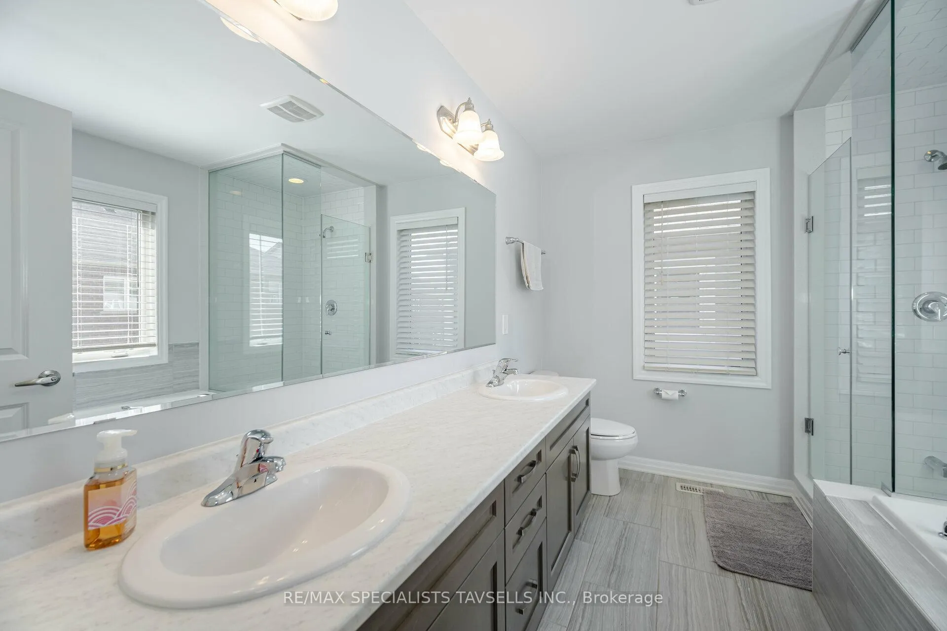 Photo 20 of 13 Lothbury Drive, Brampton, Northwest Brampton — HOMEH