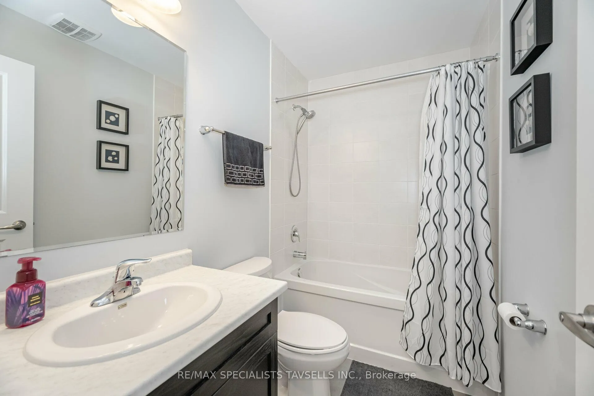 Photo 29 of 13 Lothbury Drive, Brampton, Northwest Brampton — HOMEH
