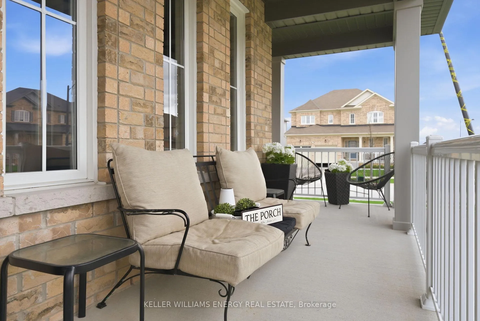 Photo 3 of 27 Don Hadden Crescent, Brock, Sunderland — HOMEH