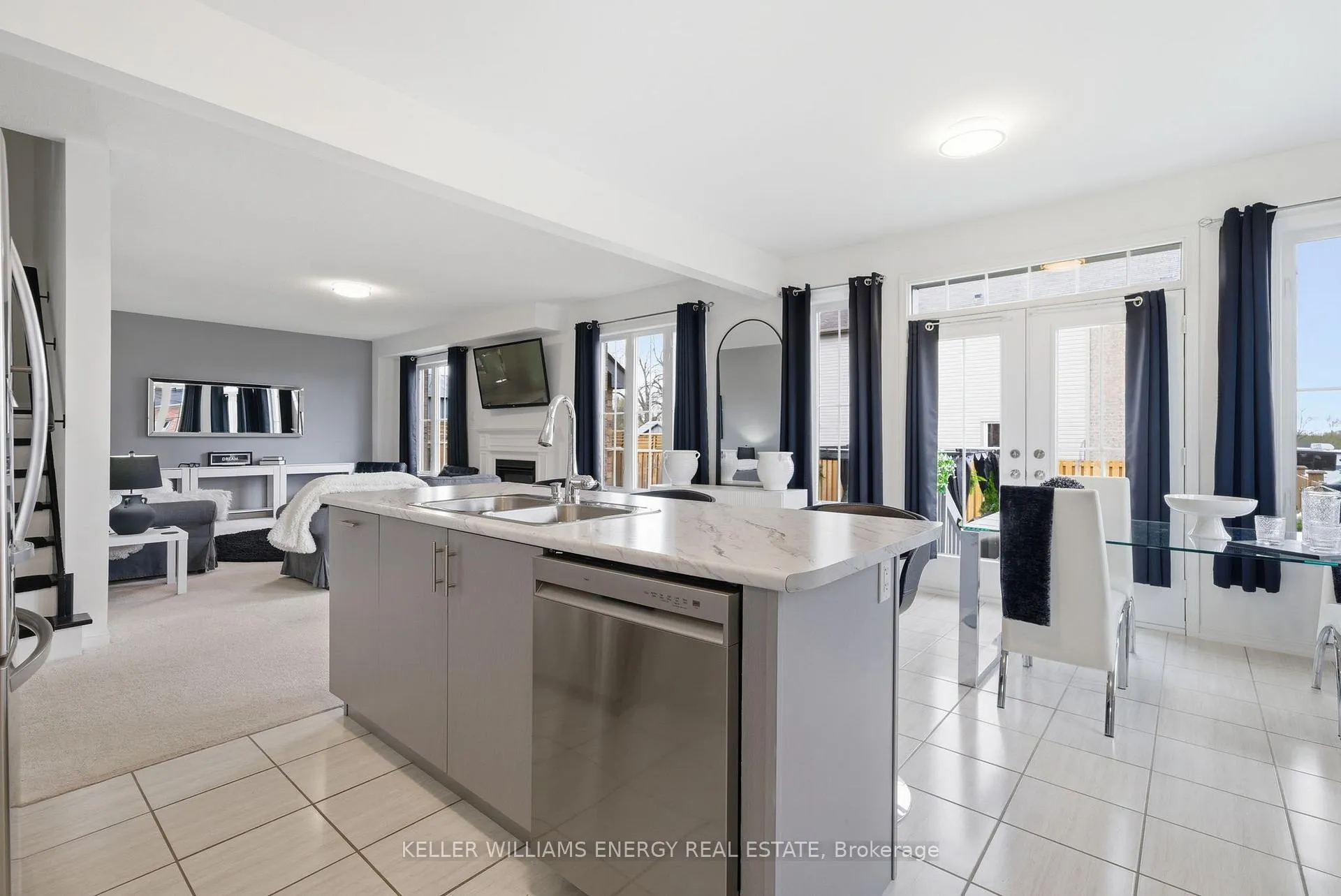 Photo 14 of 27 Don Hadden Crescent, Brock, Sunderland — HOMEH