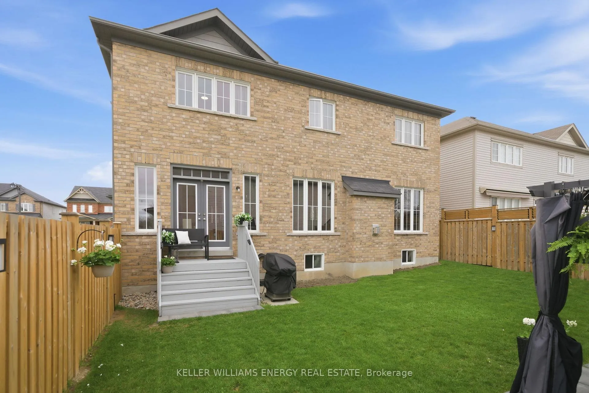 Photo 31 of 27 Don Hadden Crescent, Brock, Sunderland — HOMEH