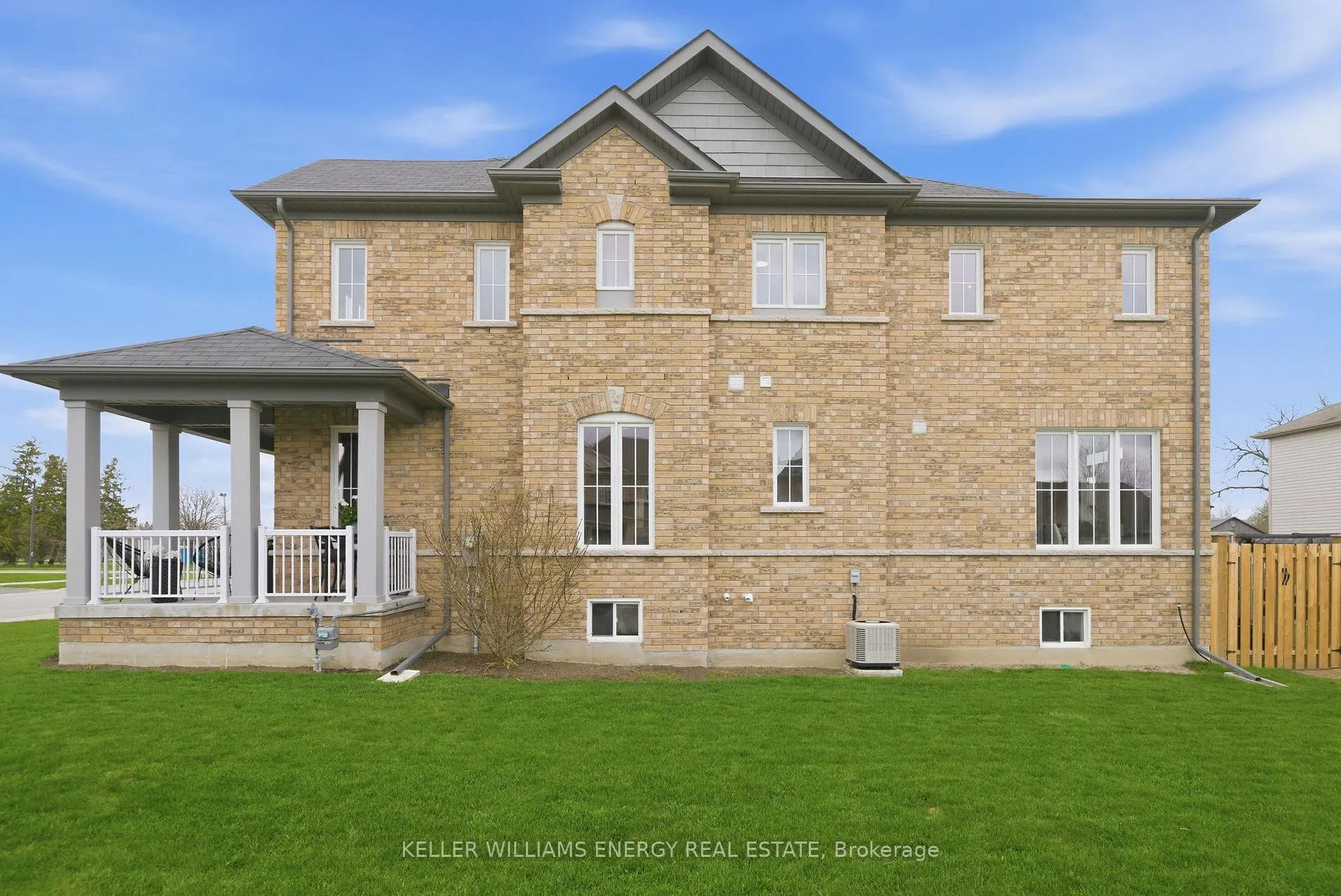 Photo 32 of 27 Don Hadden Crescent, Brock, Sunderland — HOMEH
