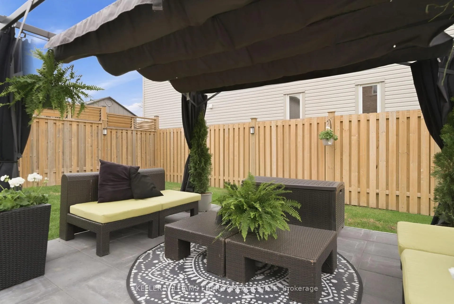 Photo 33 of 27 Don Hadden Crescent, Brock, Sunderland — HOMEH