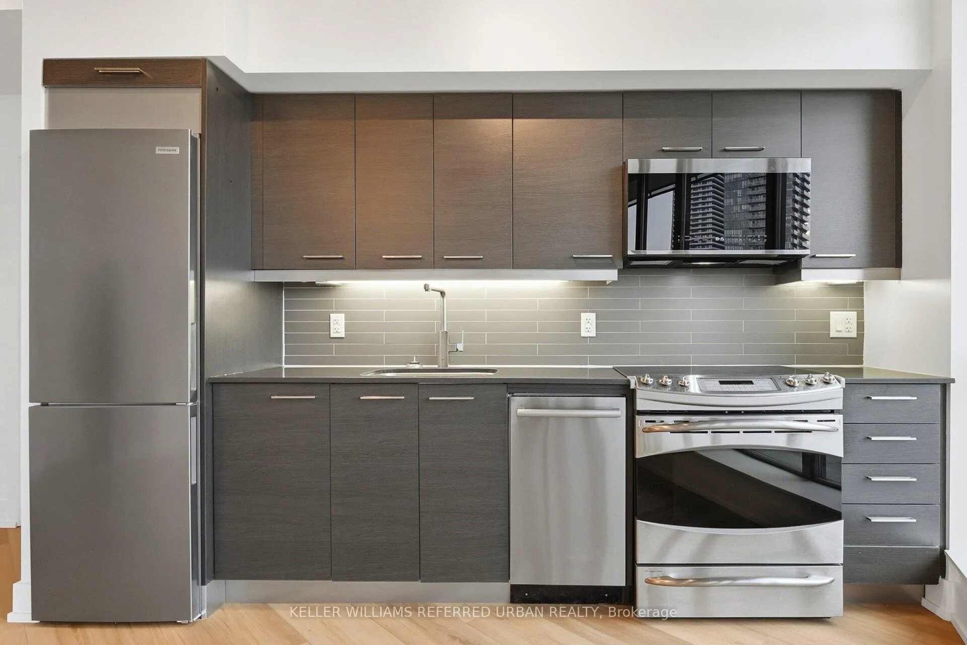 Photo 6 of Unit 607, 90 Trinity Street, Toronto, Moss Park — HOMEH