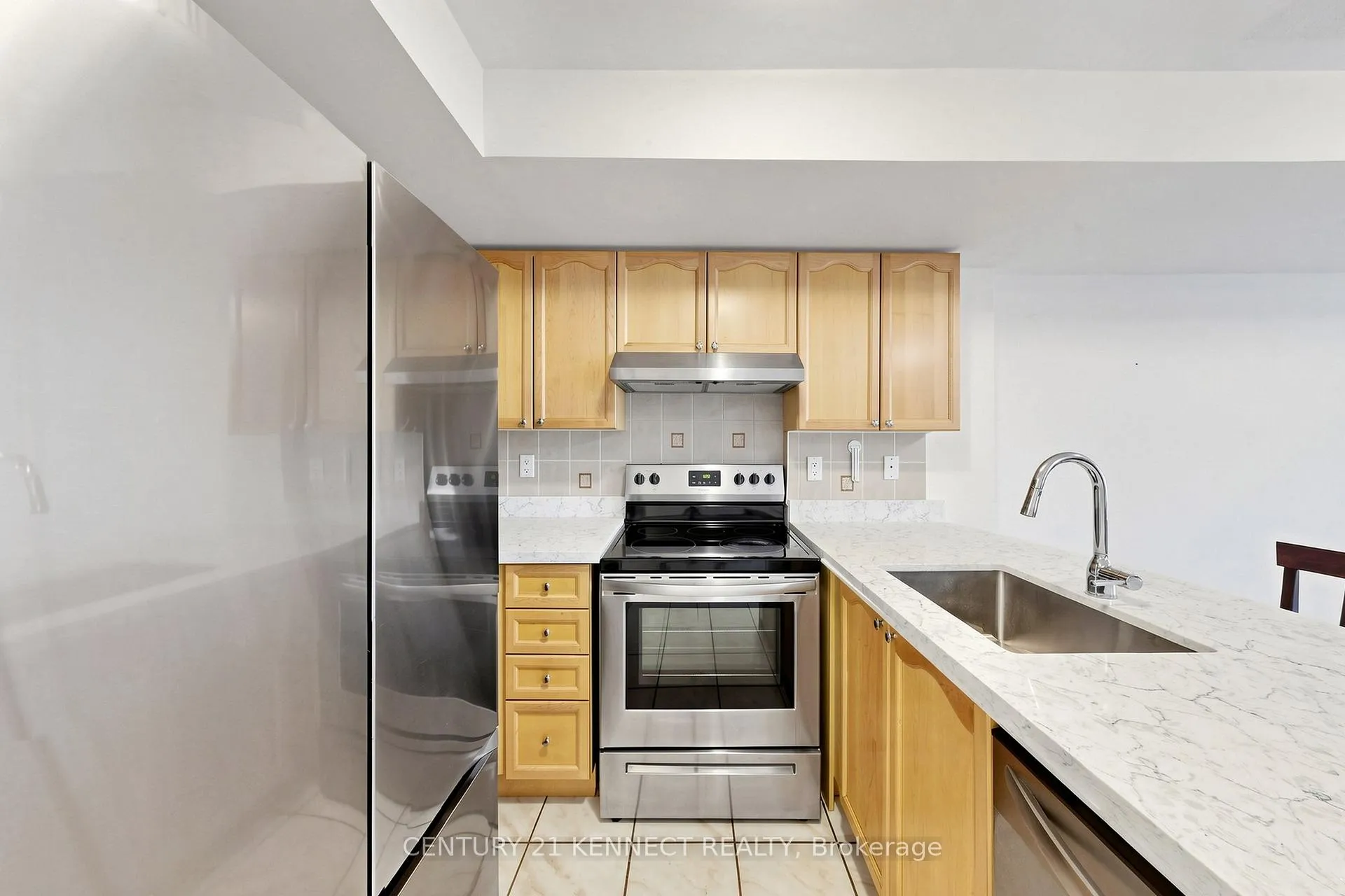 Photo 7 of Unit 335, 312 John Street, Markham, Aileen-Willowbrook — HOMEH