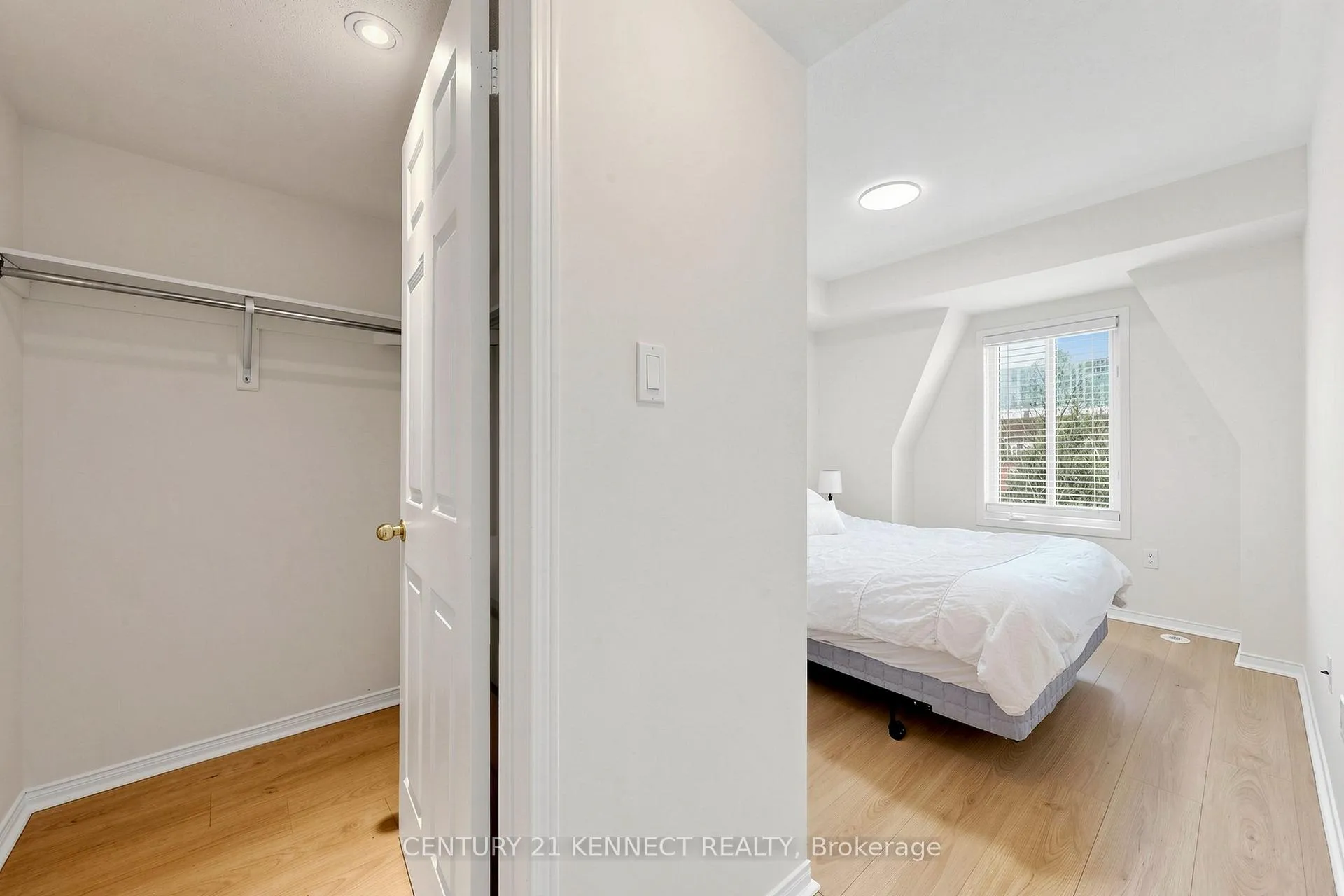 Photo 11 of Unit 335, 312 John Street, Markham, Aileen-Willowbrook — HOMEH