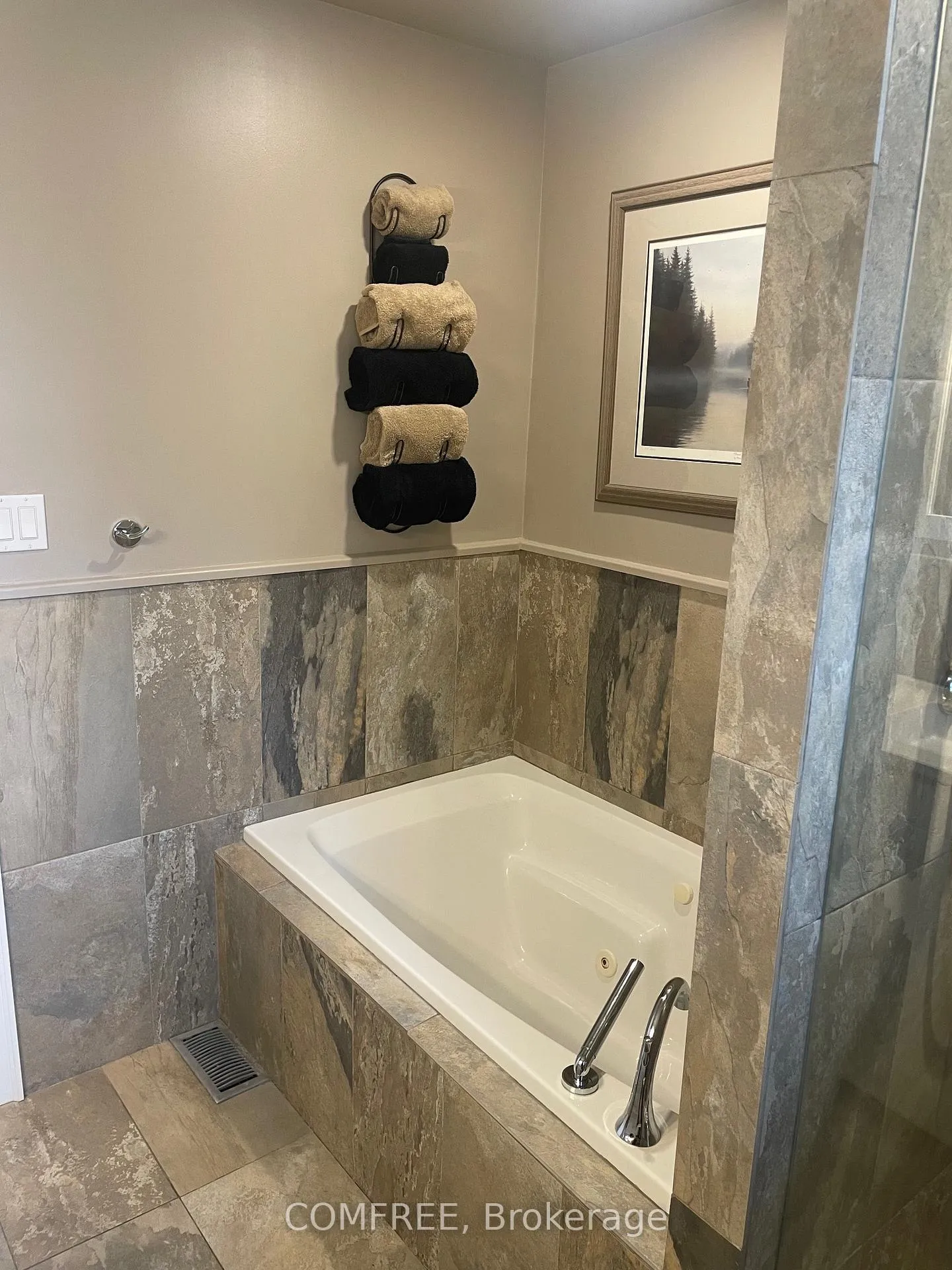 Photo 8 of 1016 Bagley Road, Gravenhurst, Morrison — HOMEH