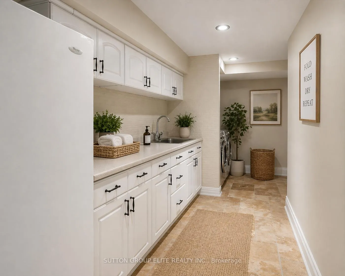 Photo 18 of 47 Park Drive, Vaughan, West Woodbridge — HOMEH