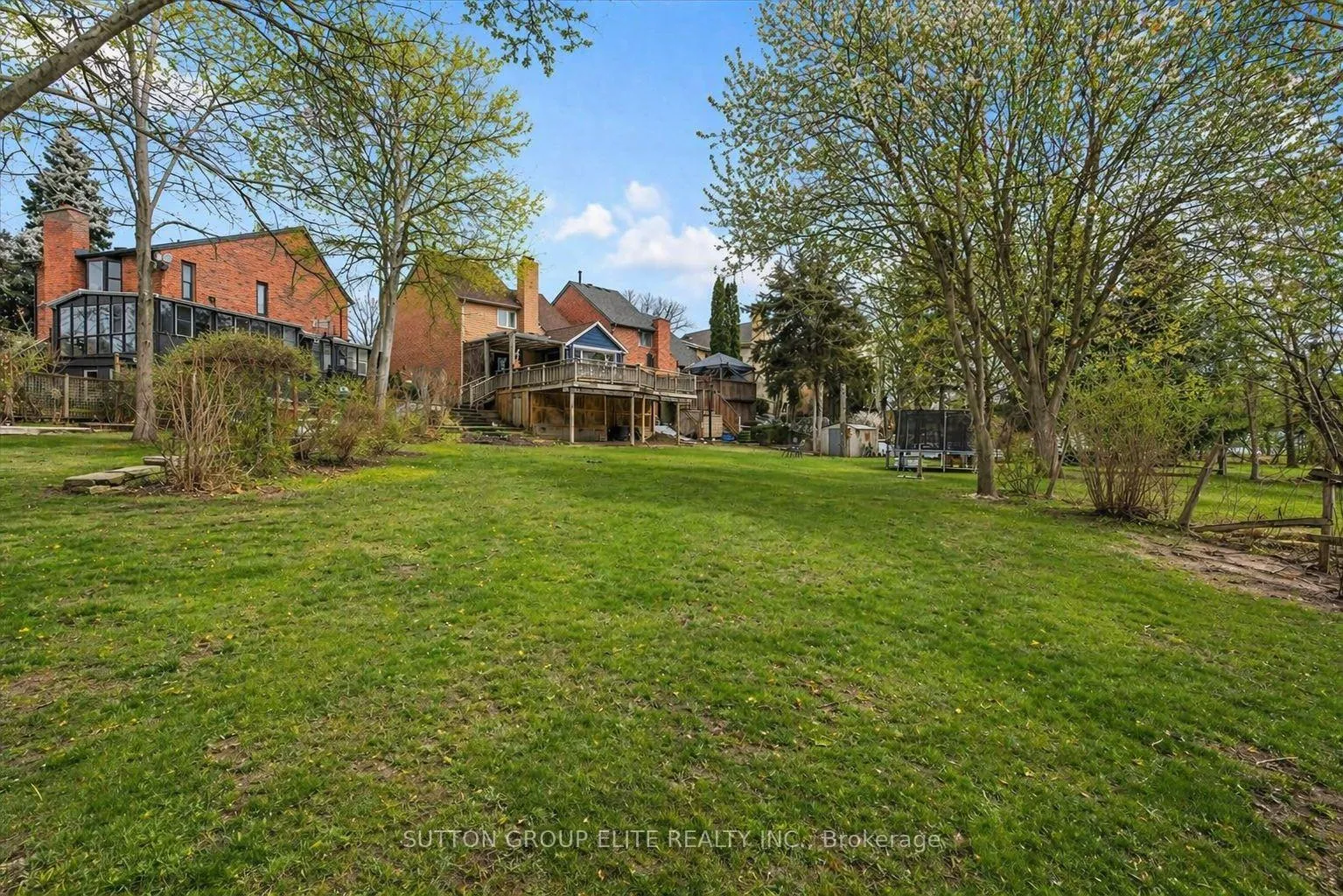 Photo 22 of 47 Park Drive, Vaughan, West Woodbridge — HOMEH