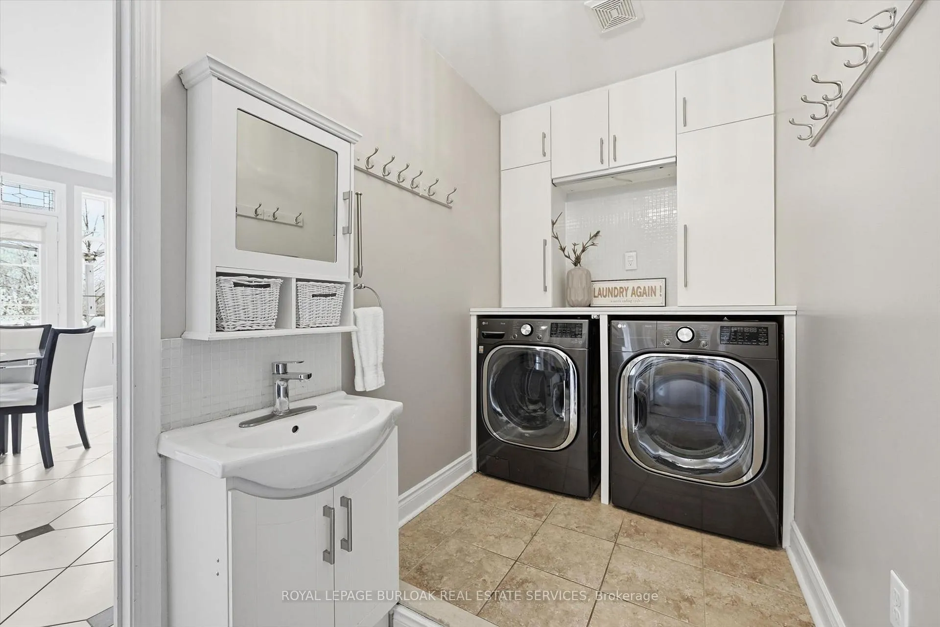 Photo 18 of 4186 Fuller Crescent, Burlington, Alton — HOMEH