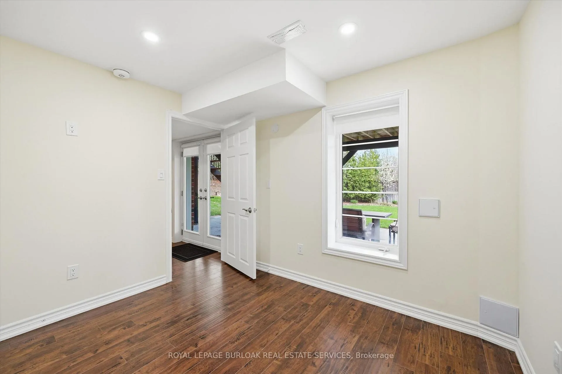 Photo 36 of 4186 Fuller Crescent, Burlington, Alton — HOMEH
