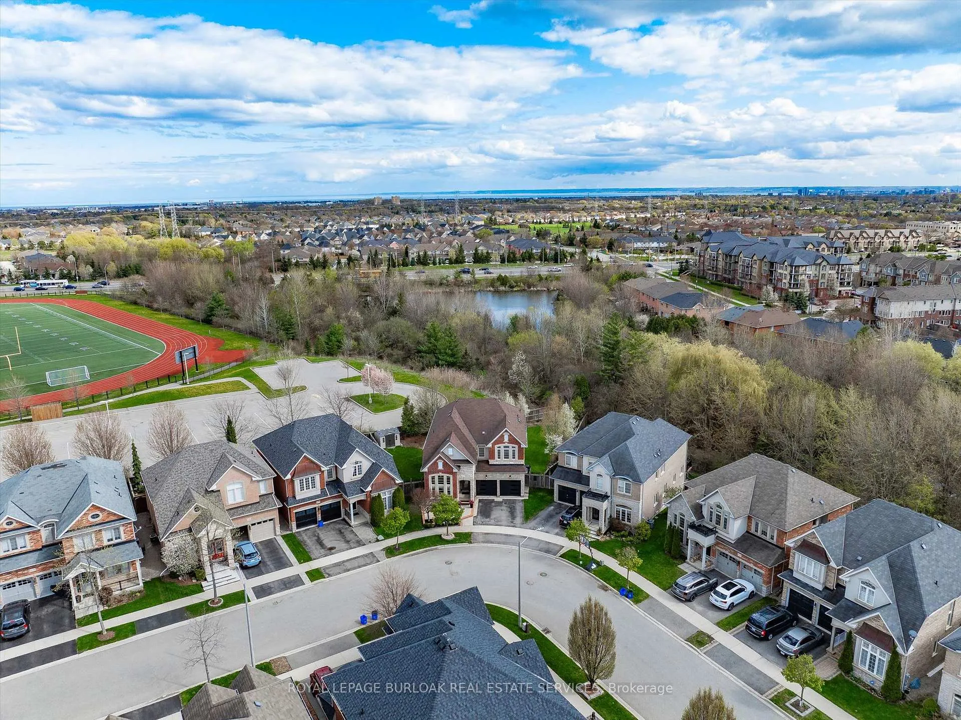 Photo 46 of 4186 Fuller Crescent, Burlington, Alton — HOMEH