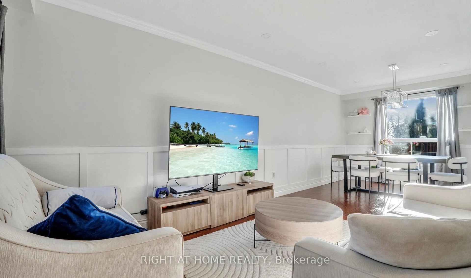 Photo 3 of 27 Melborne Court, Whitby, Pringle Creek — HOMEH