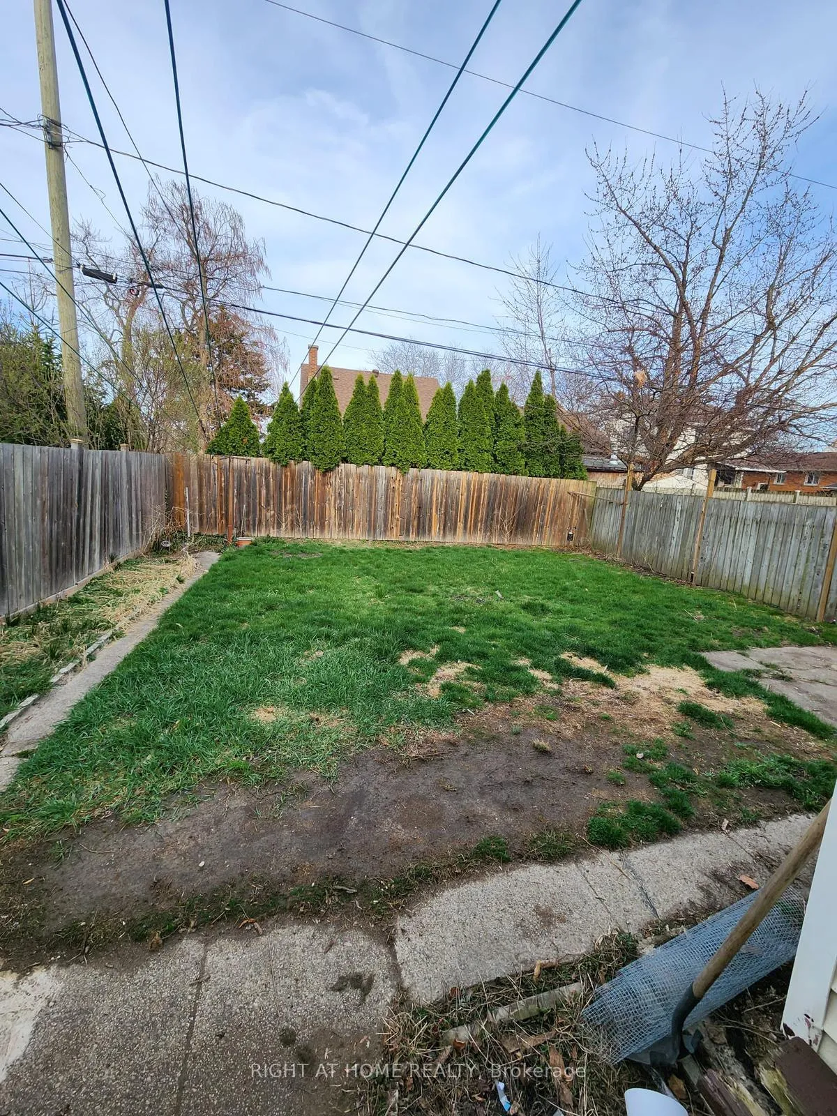Photo 10 of 872 Dawson Road, Windsor — HOMEH