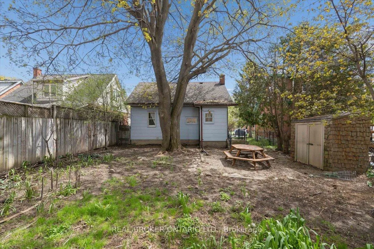 Photo 17 of 26 Sydney Street N, Kitchener — HOMEH