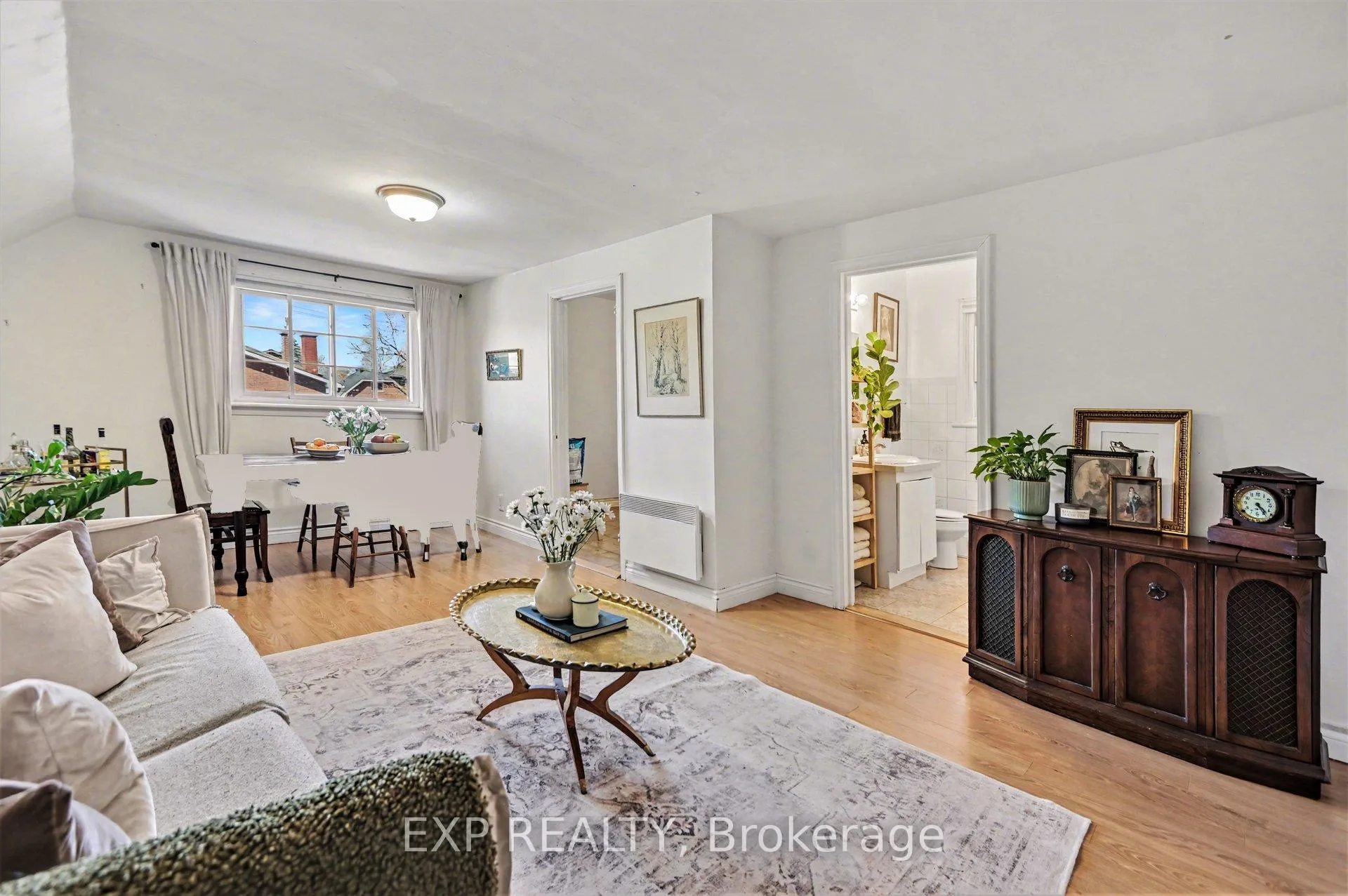 Photo 2 of 42 Warren Avenue, Ottawa, Ottawa West — HOMEH