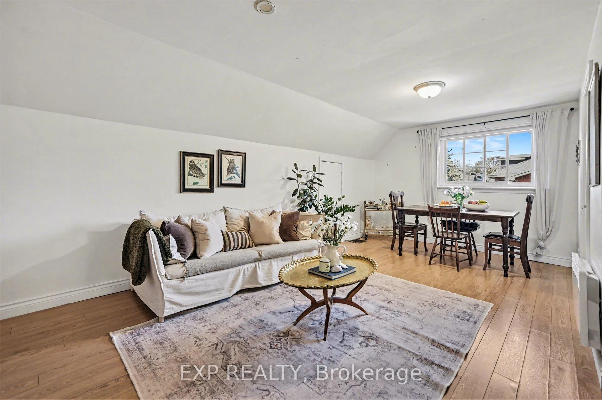 Photo 3 of 42 Warren Avenue, Ottawa, Ottawa West — HOMEH