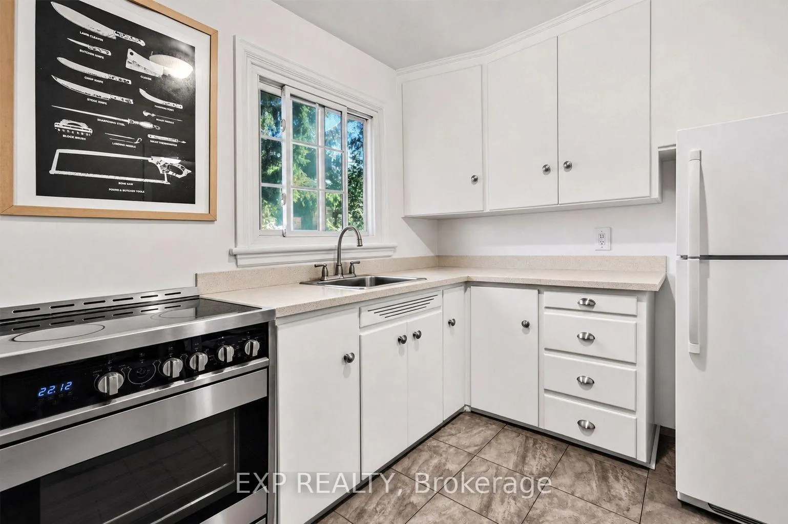 Photo 6 of 42 Warren Avenue, Ottawa, Ottawa West — HOMEH