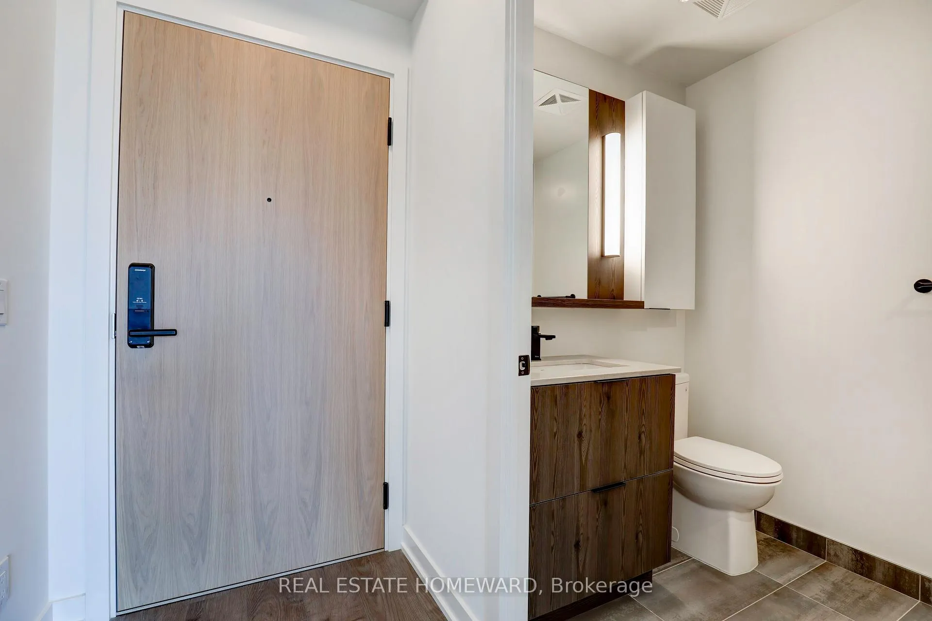 Photo 2 of Unit 2410, 5 Defries Street, Toronto, Regent Park — HOMEH