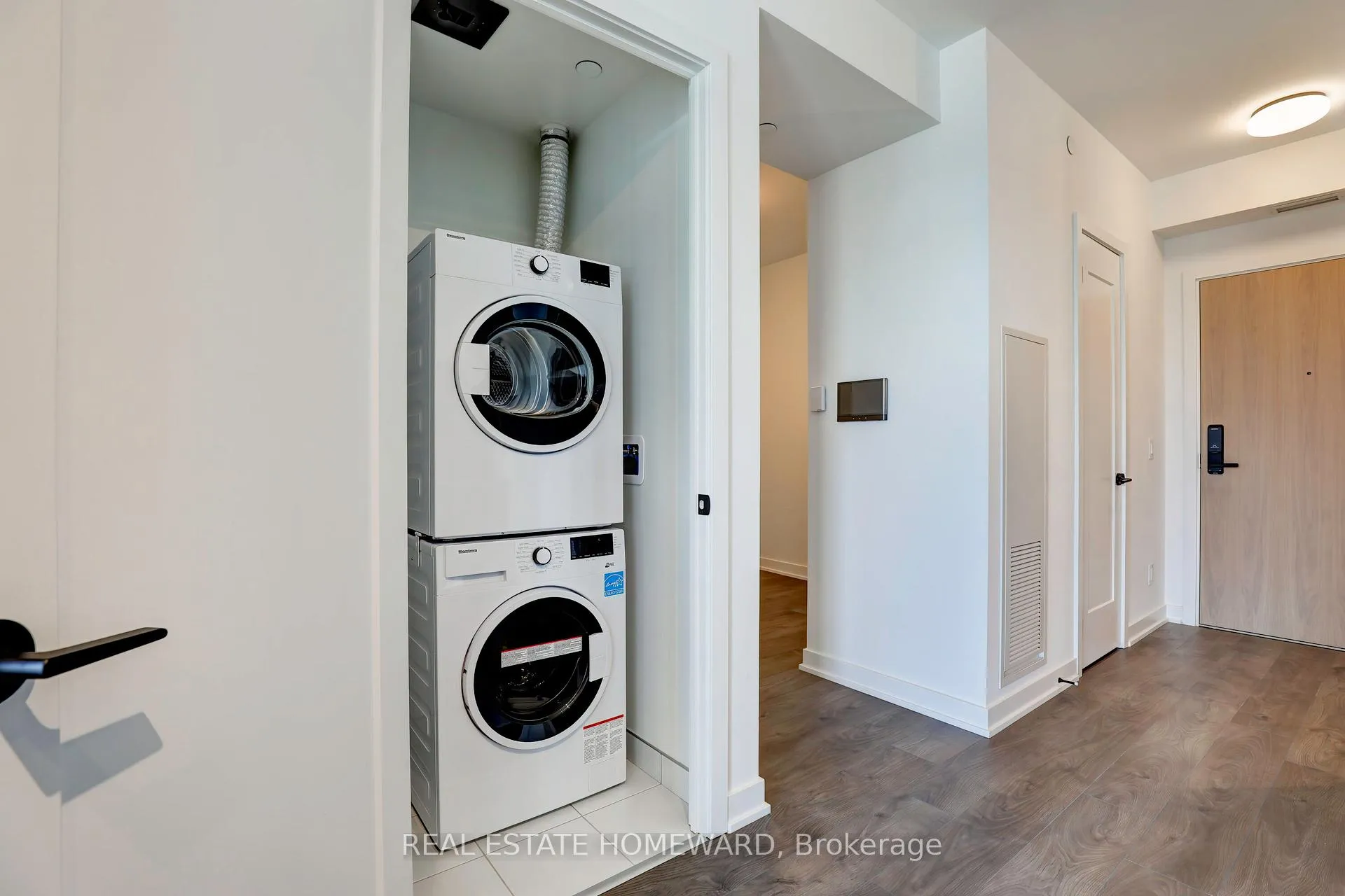Photo 7 of Unit 2410, 5 Defries Street, Toronto, Regent Park — HOMEH