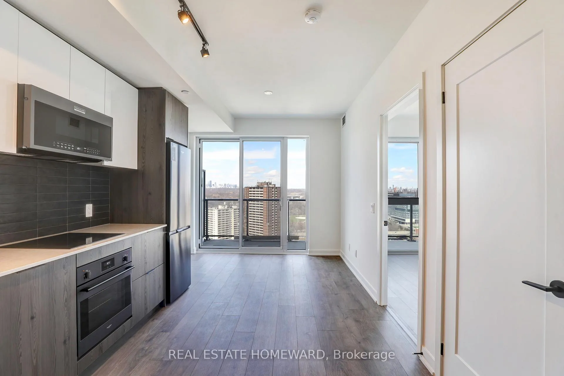 Photo 9 of Unit 2410, 5 Defries Street, Toronto, Regent Park — HOMEH
