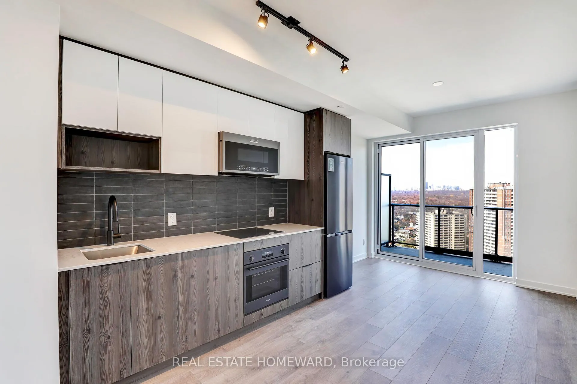 Photo 10 of Unit 2410, 5 Defries Street, Toronto, Regent Park — HOMEH