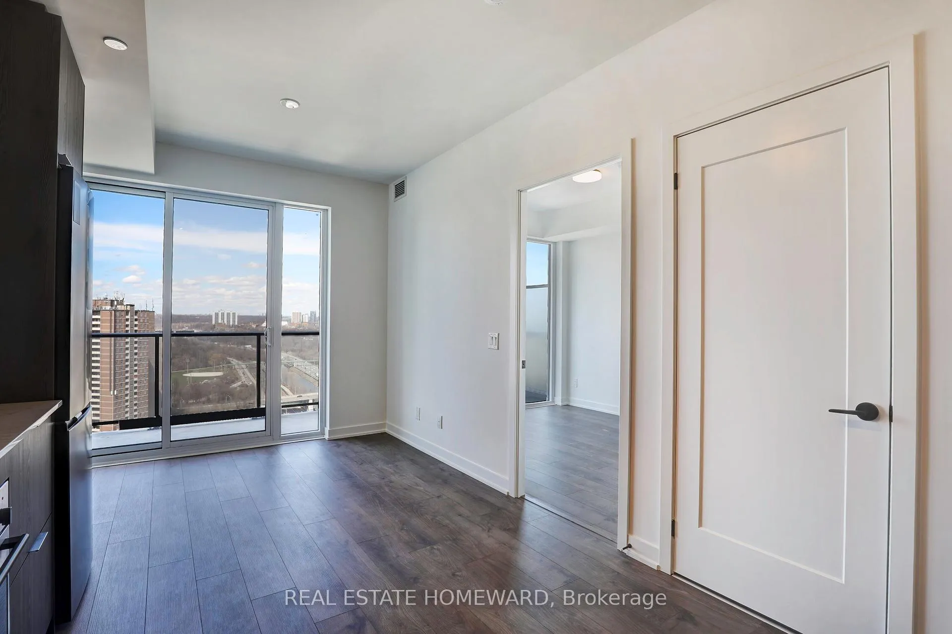 Photo 13 of Unit 2410, 5 Defries Street, Toronto, Regent Park — HOMEH