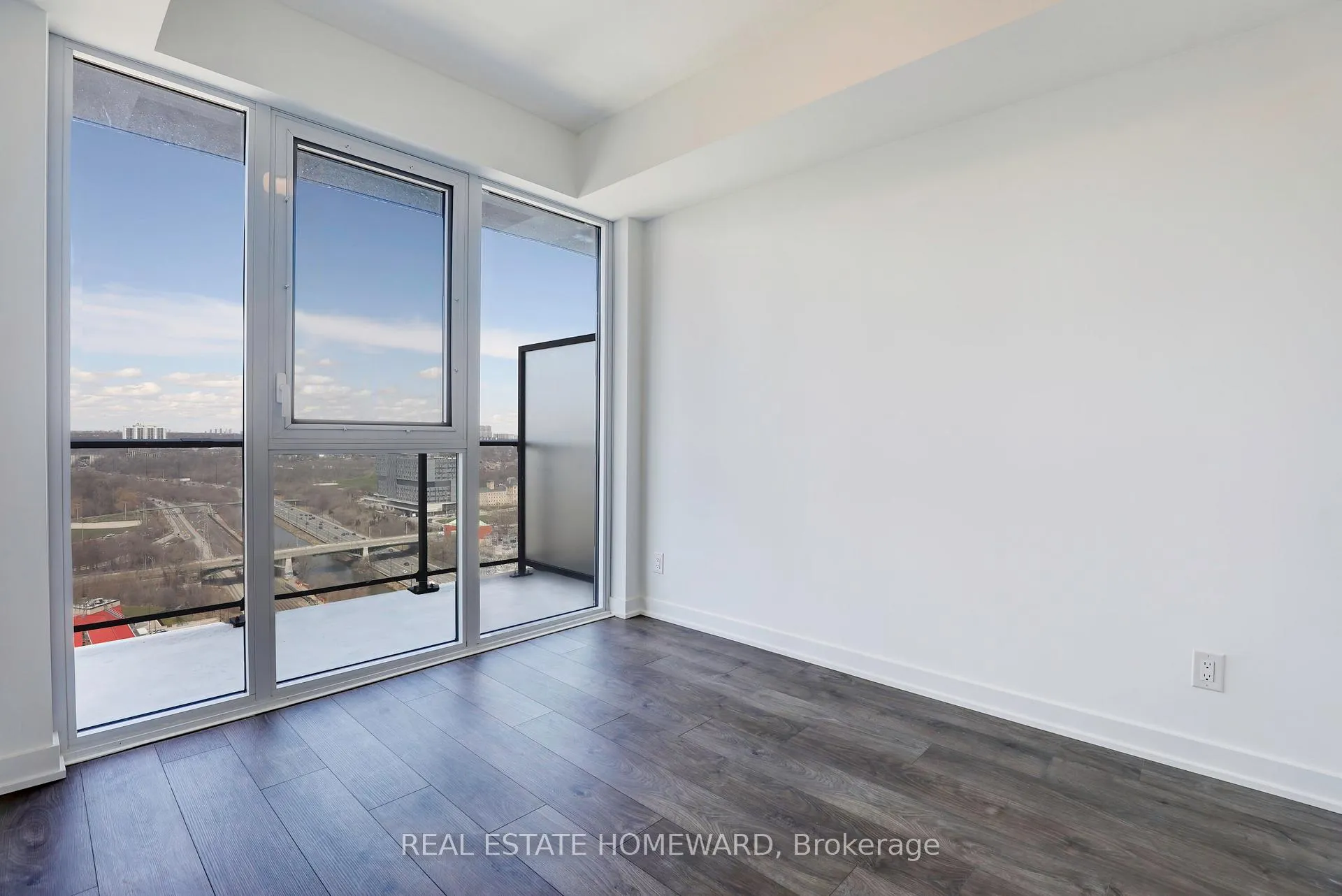 Photo 17 of Unit 2410, 5 Defries Street, Toronto, Regent Park — HOMEH