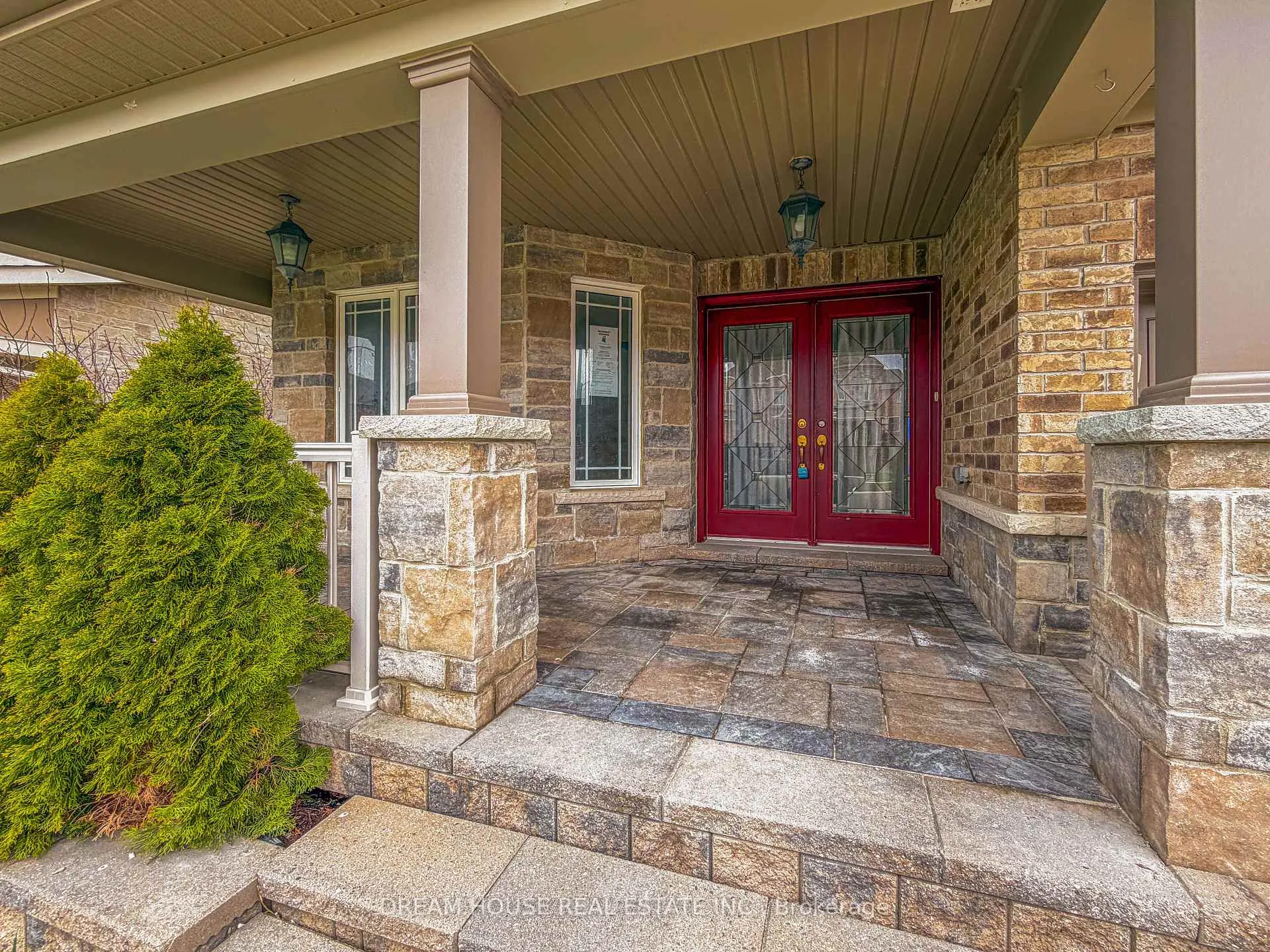 Photo 3 of 1383 Dallman Street, Innisfil, Lefroy — HOMEH